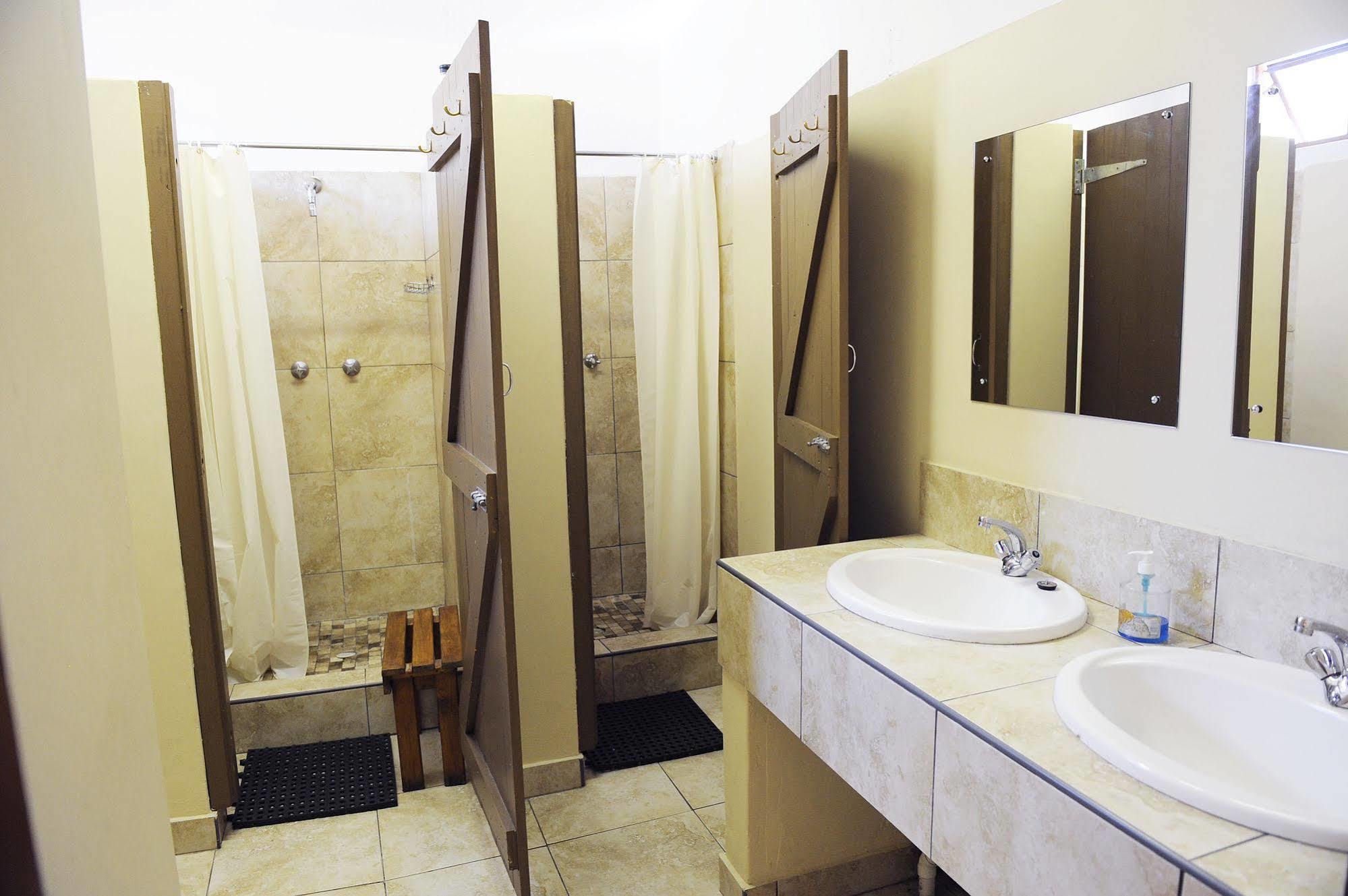 Albergue A Sunflower Stop Backpackers Cidade Do Cabo