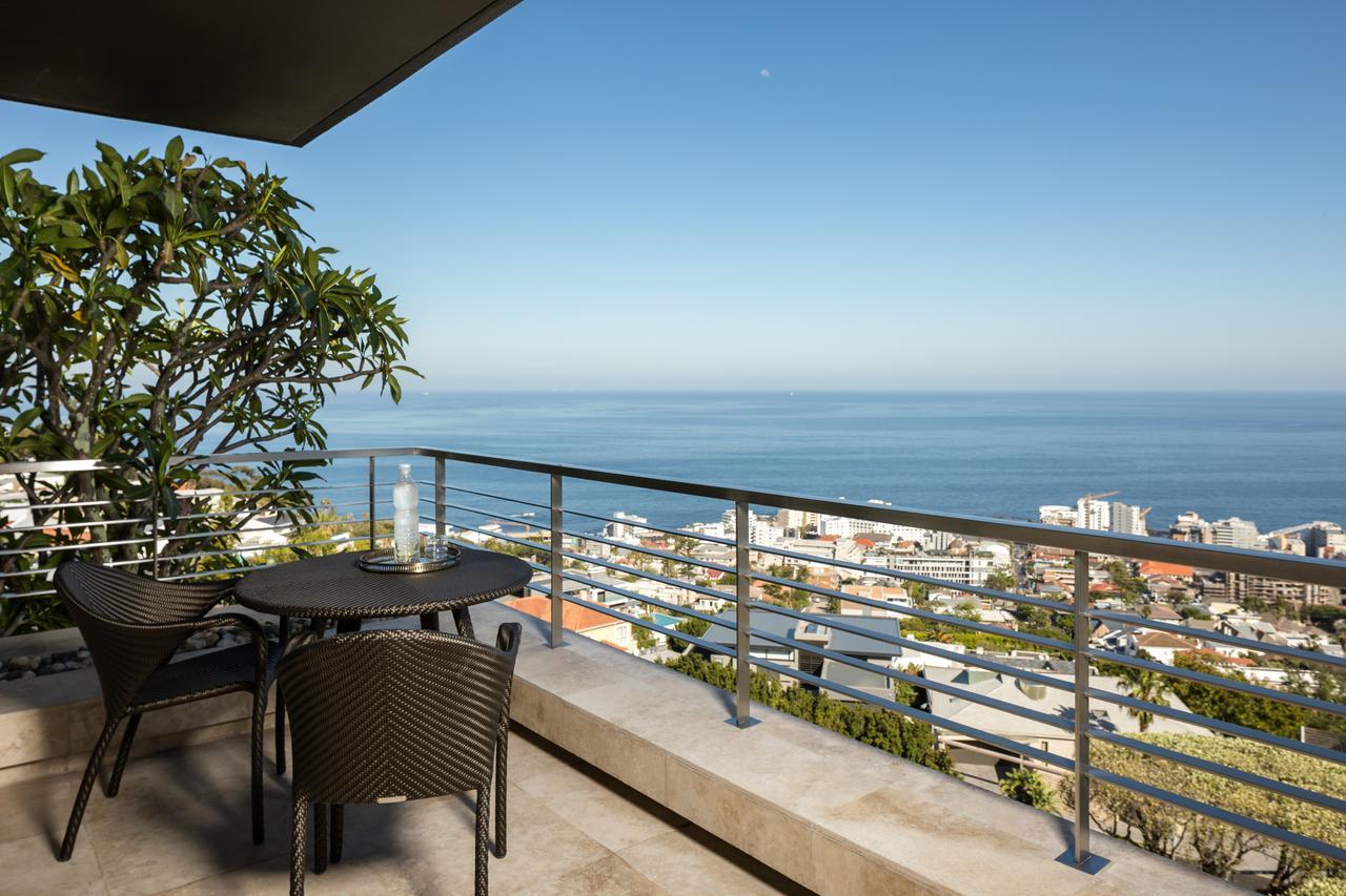 Moondance And Suites *