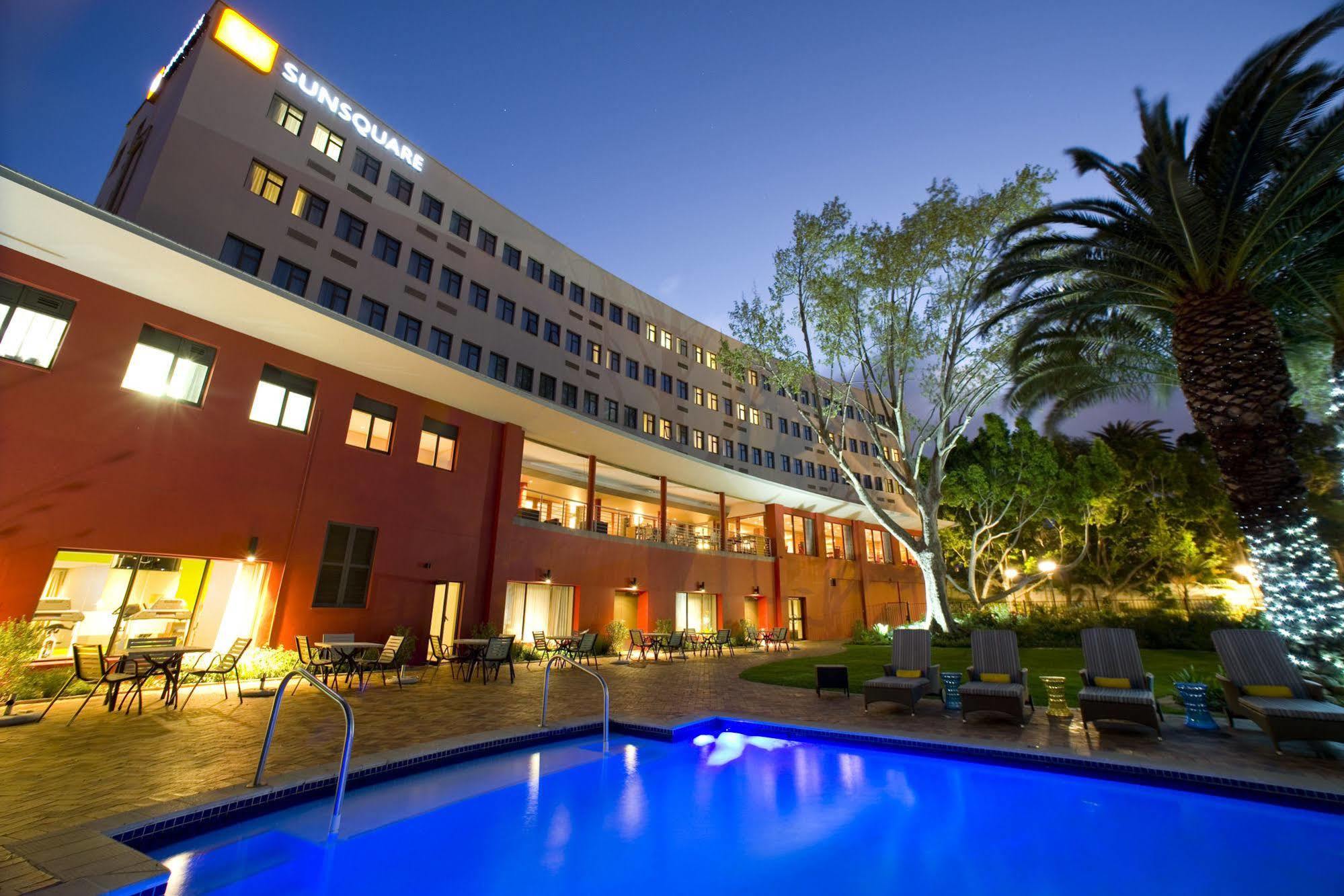 Sunsquare Gardens Hotel 4*