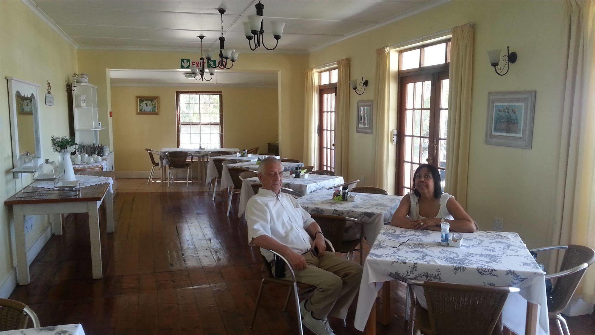 Guest house District Six 3*