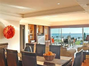 Beachside & Penthouse Apartment *