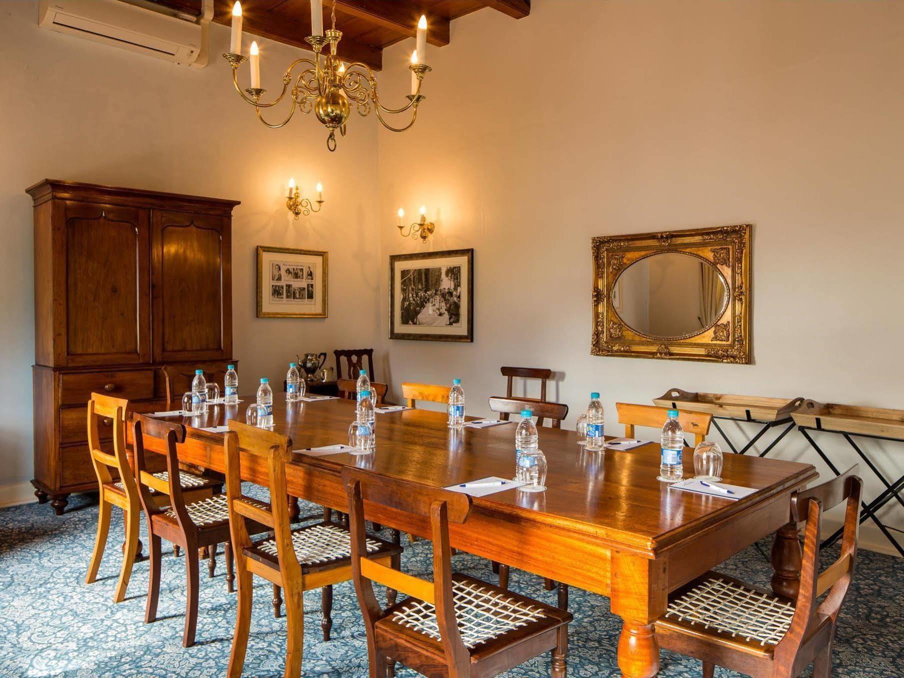 Protea Mowbray Hotel