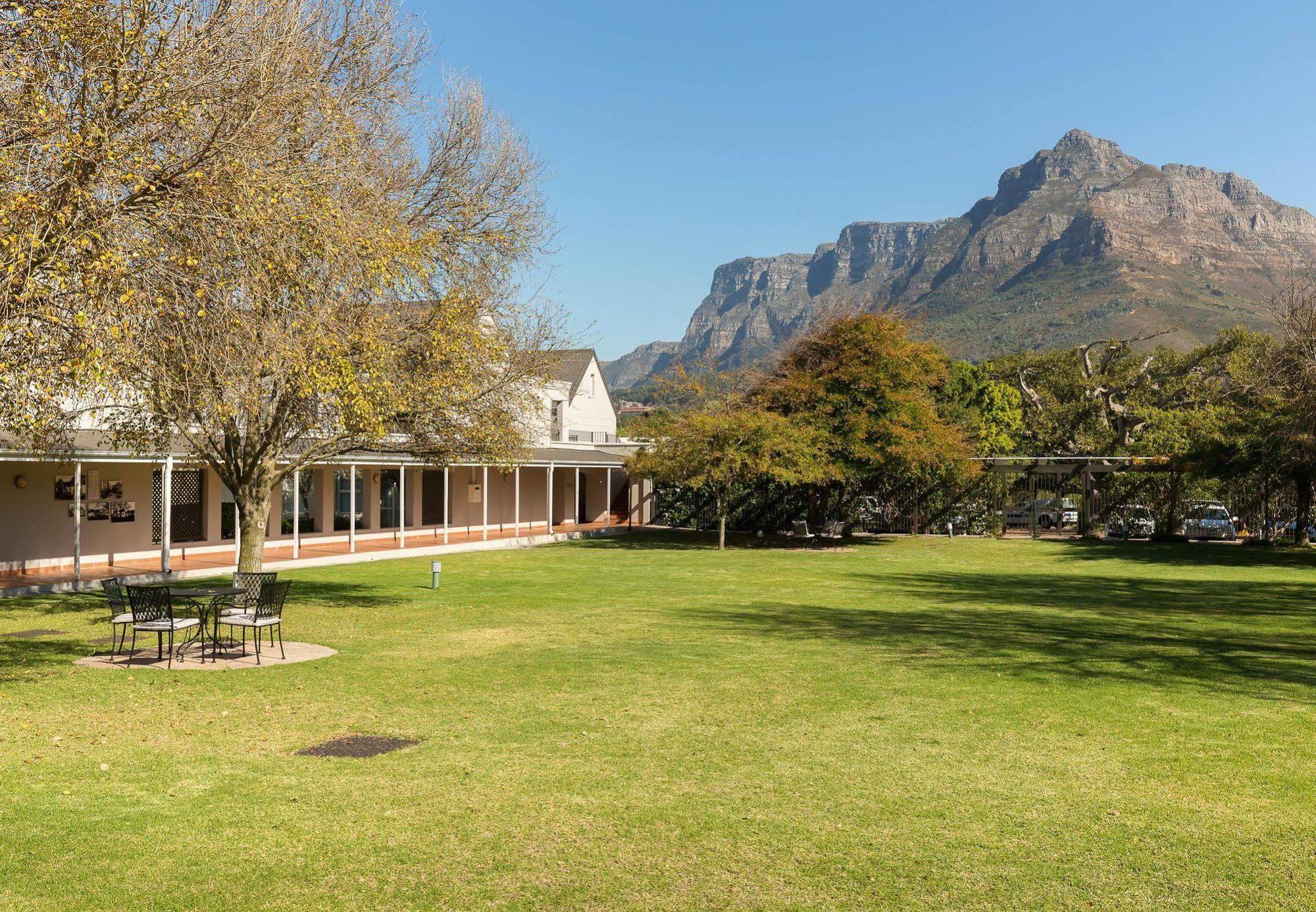 Protea Mowbray 4*