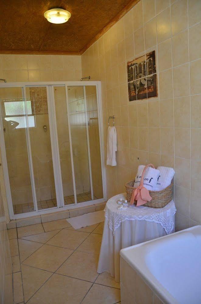 Guest house 15 On Penguin 3*