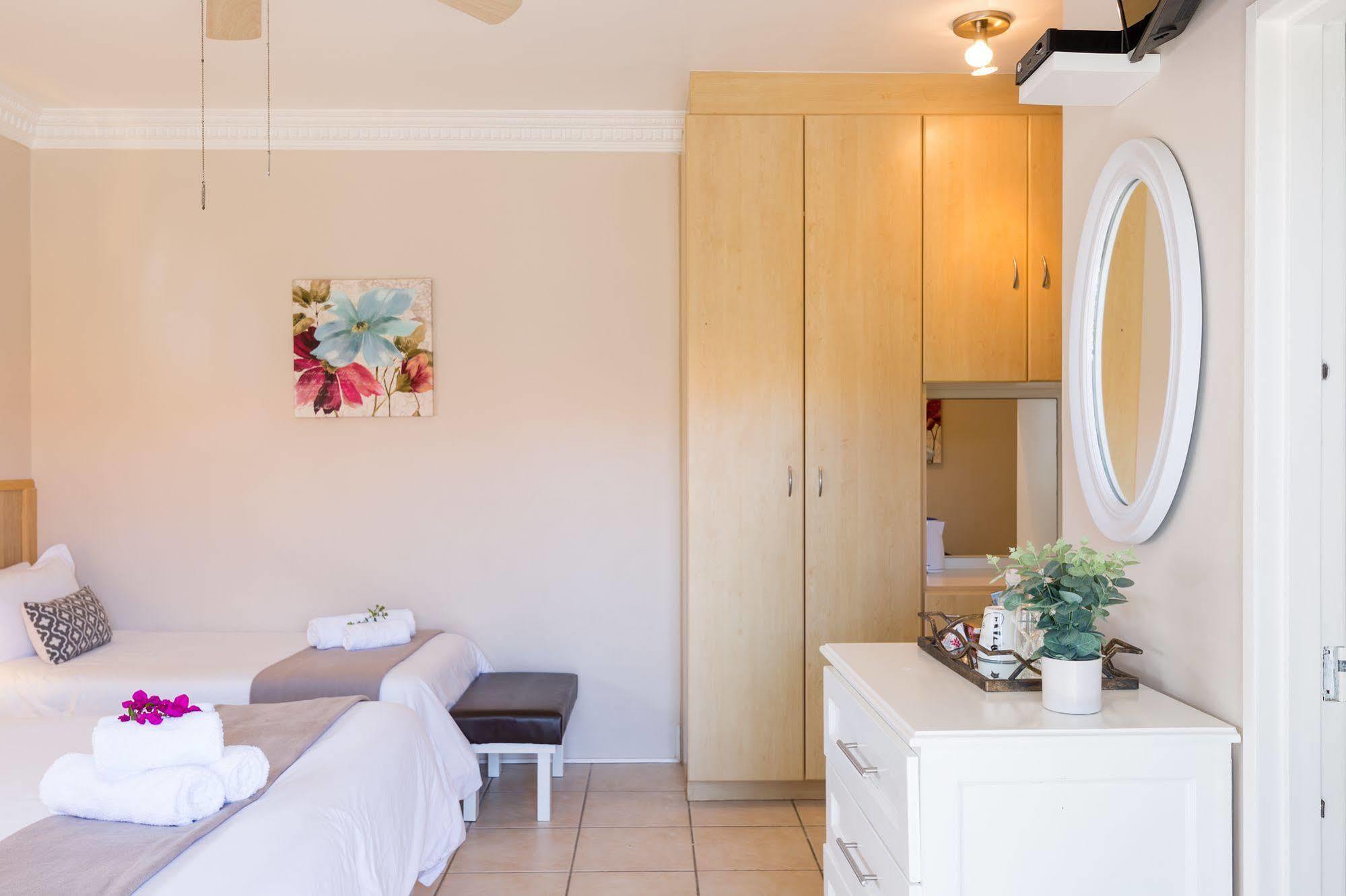 Atlantic Beach 3* Cape Town