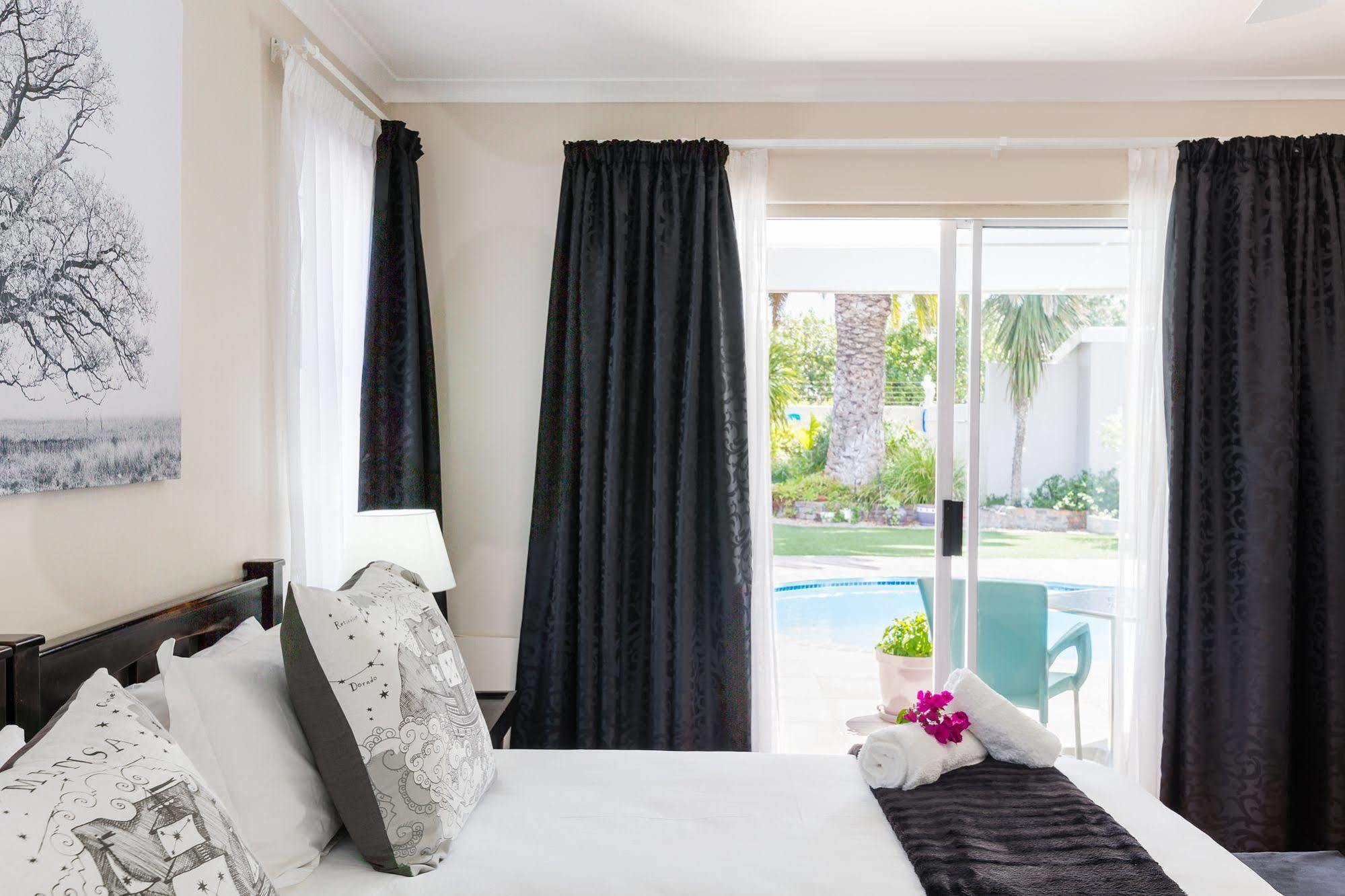 Atlantic Beach 3* Cape Town