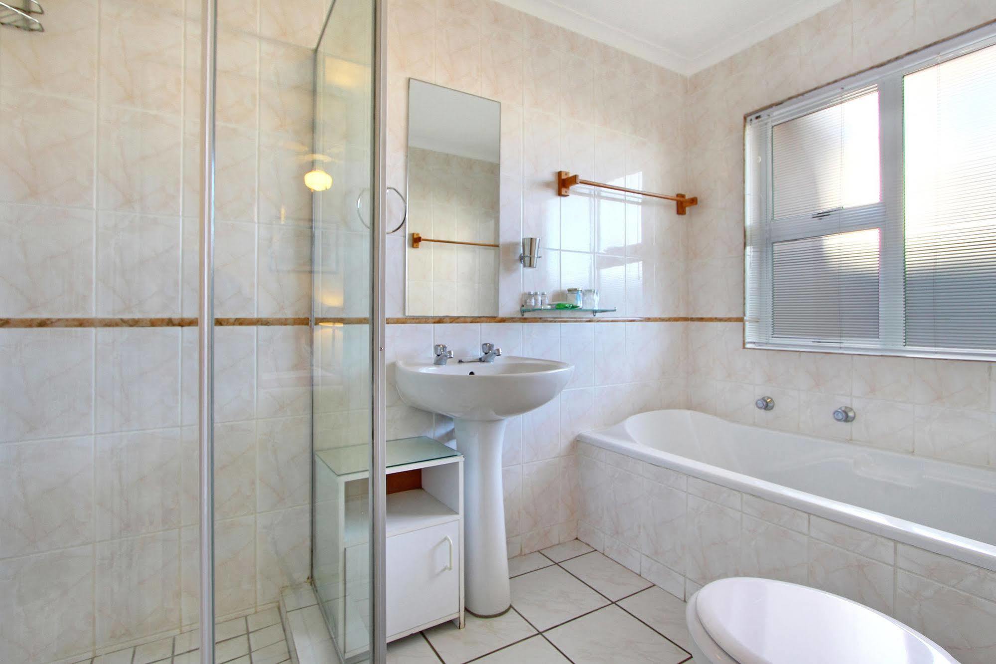 Guest house Atlantic Beach Cape Town