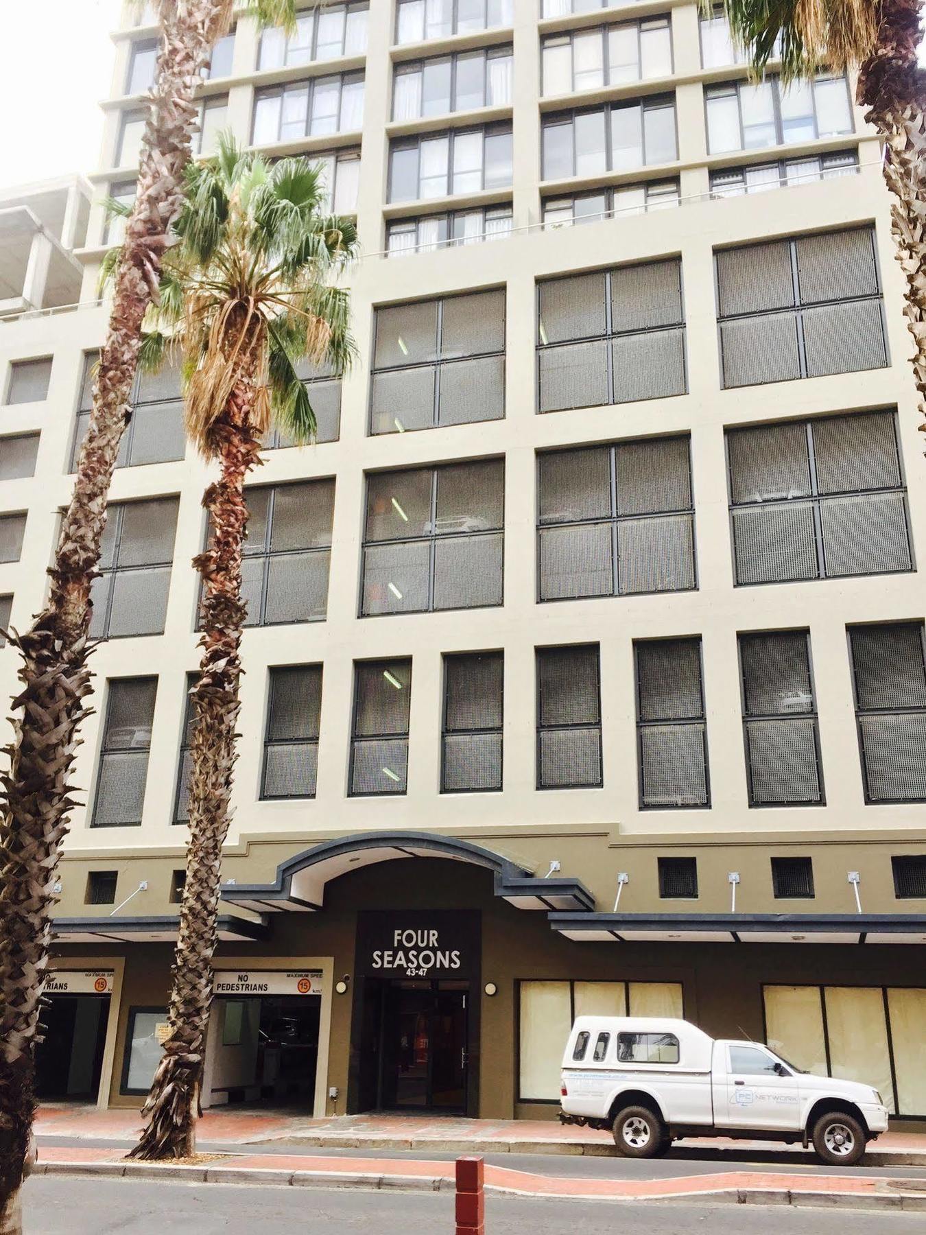 Apartment Urban Oasis At The Four Seasons Cape Town