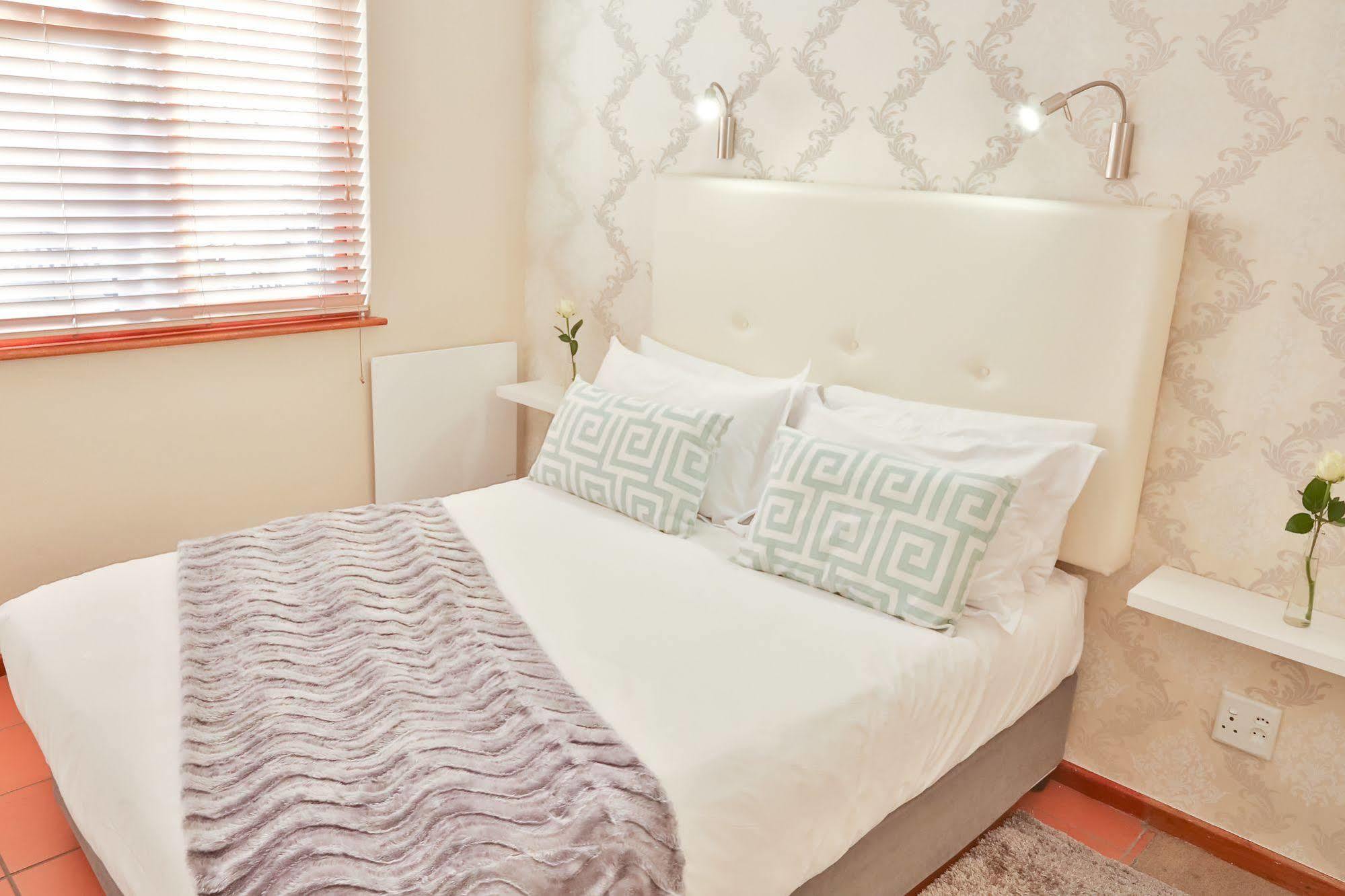 Bed & Breakfast Baywatch House Cape Town