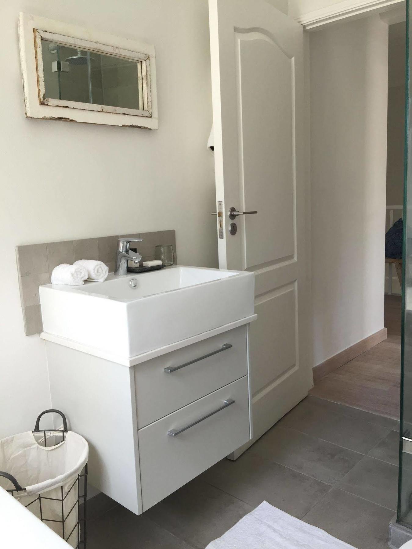 Cricklewood Place - Luxury Holiday Homes