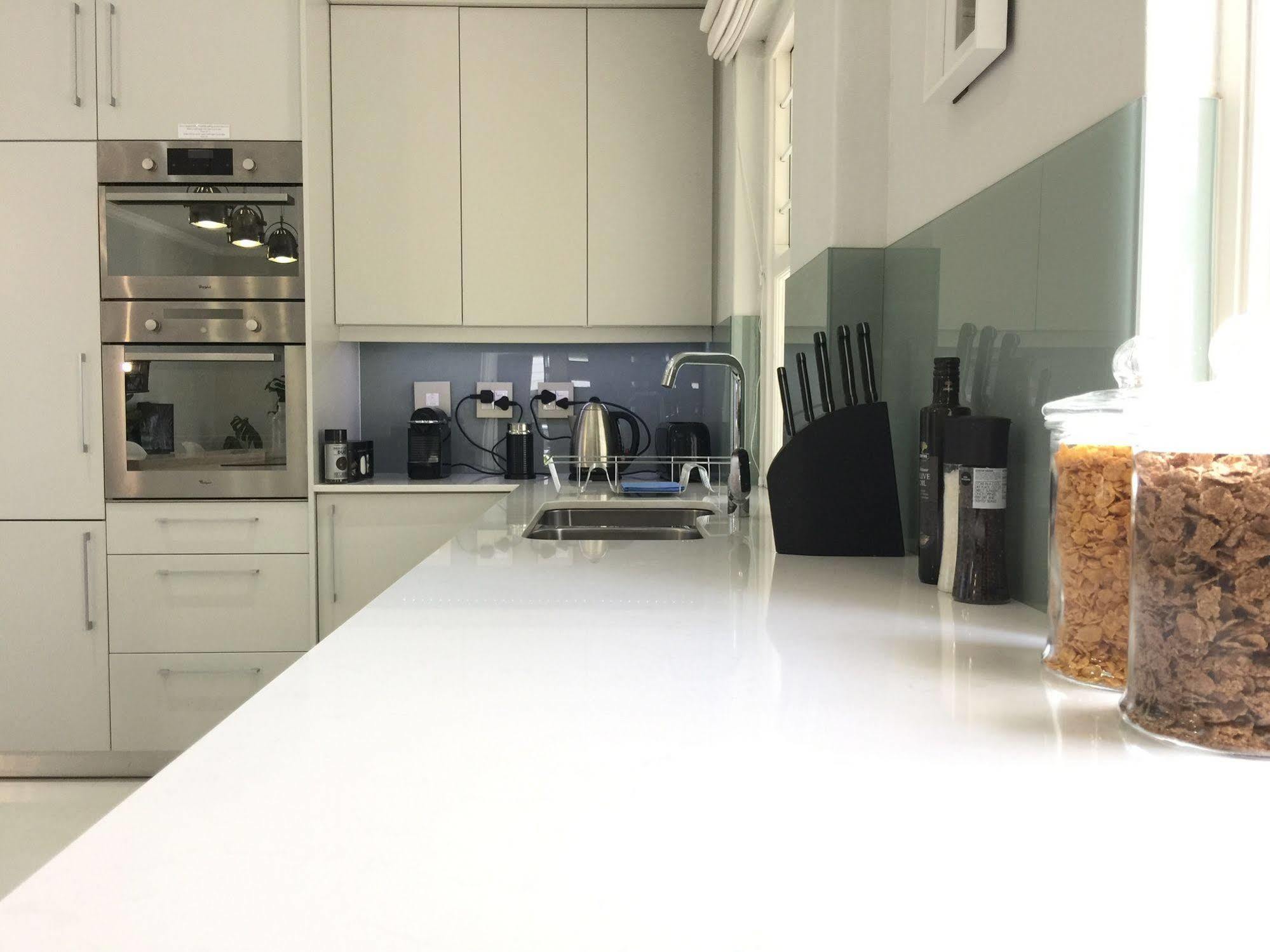 Cricklewood Place - Luxury Holiday Homes * Cape Town