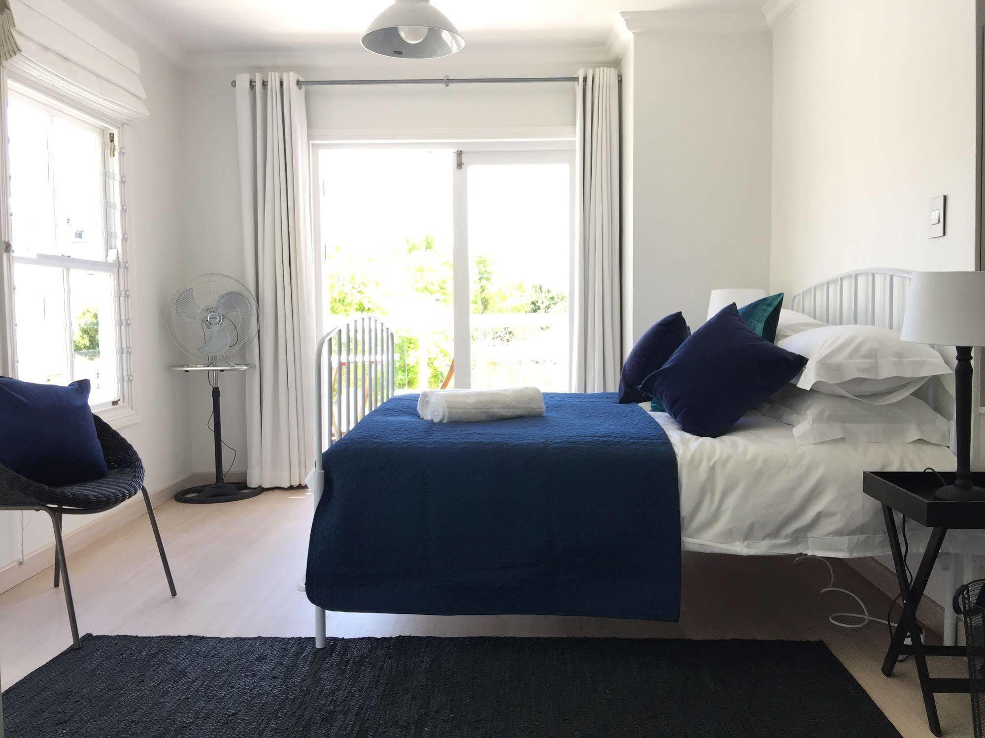 Cricklewood Place - Luxury Holiday Homes * Cape Town