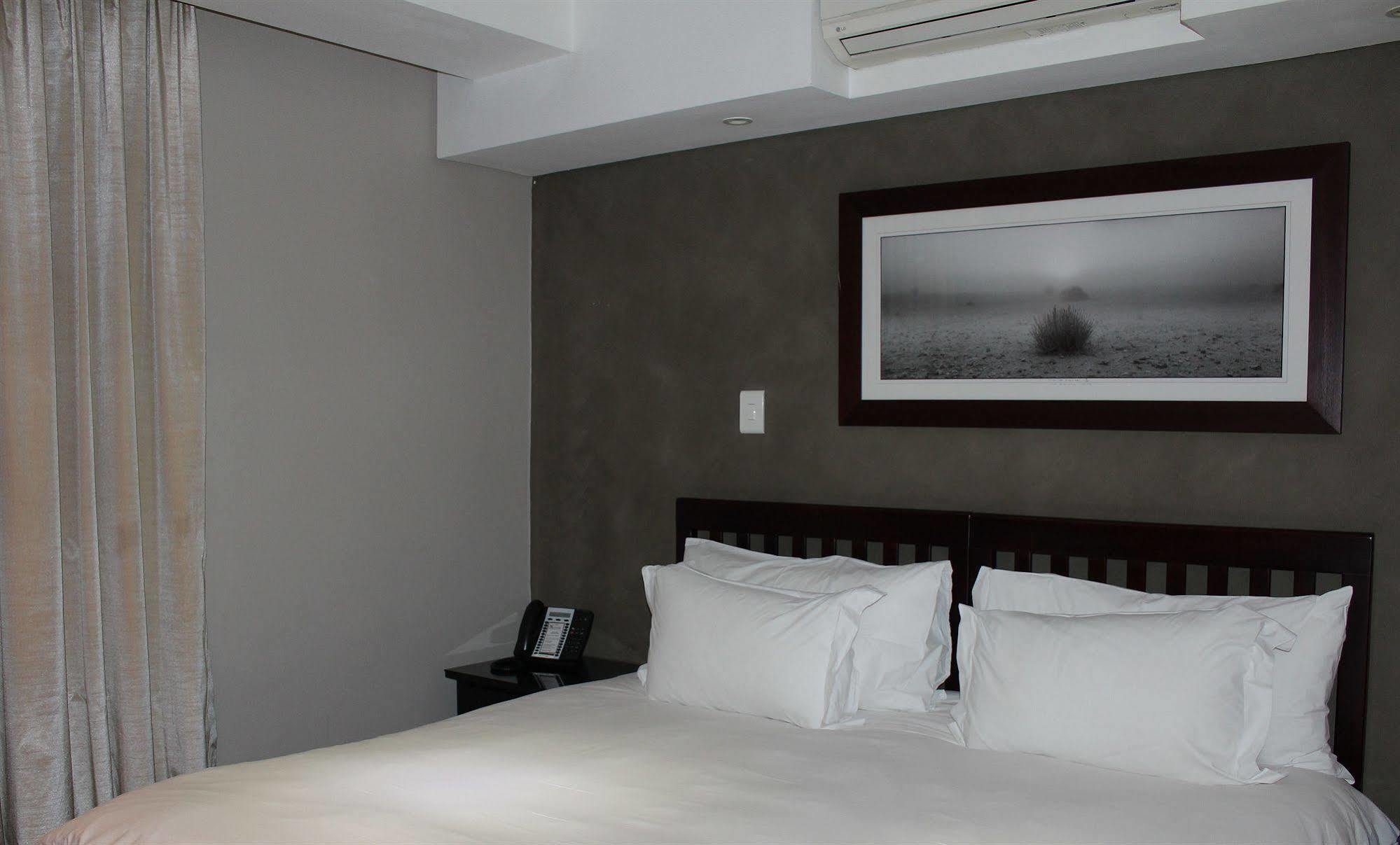 Circa Luxury Aparthotel Cape Town