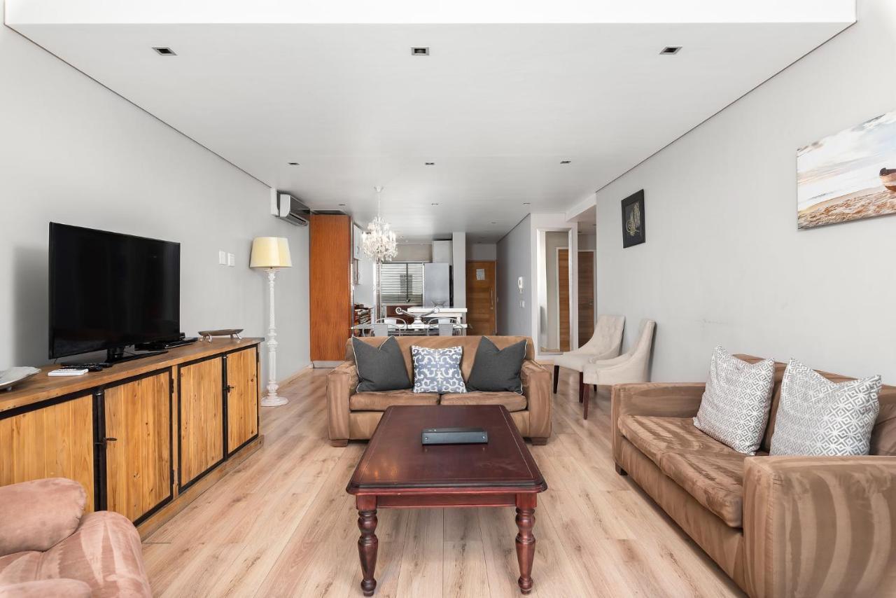 Apartment Harbouredge *