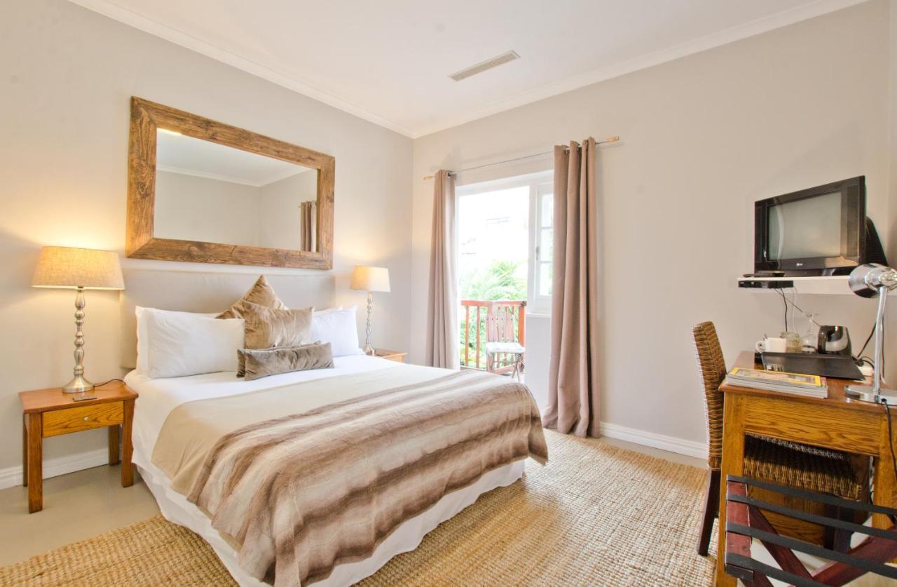 Costa Rose Guest house
