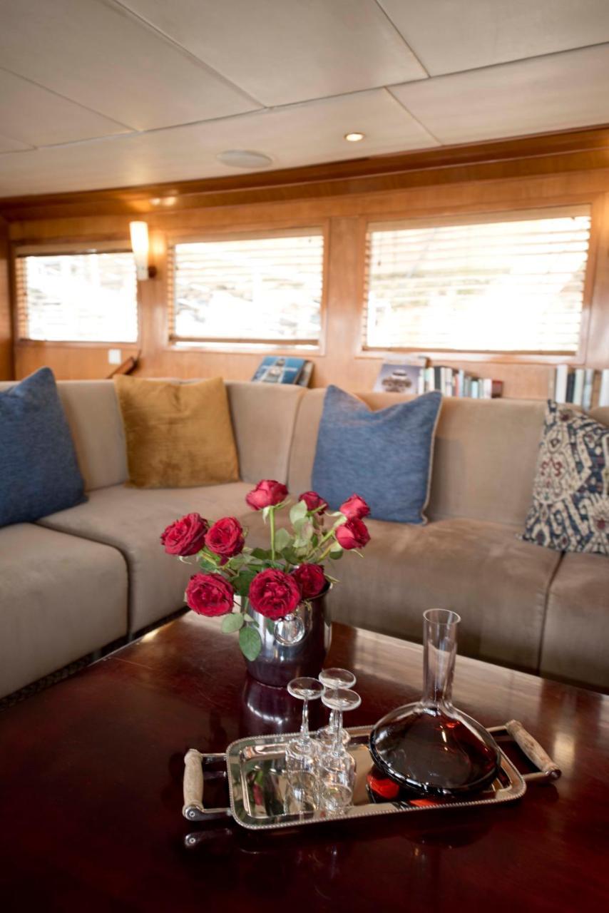 Jackie O Classic Luxury Yacht & Boutique Cape Town