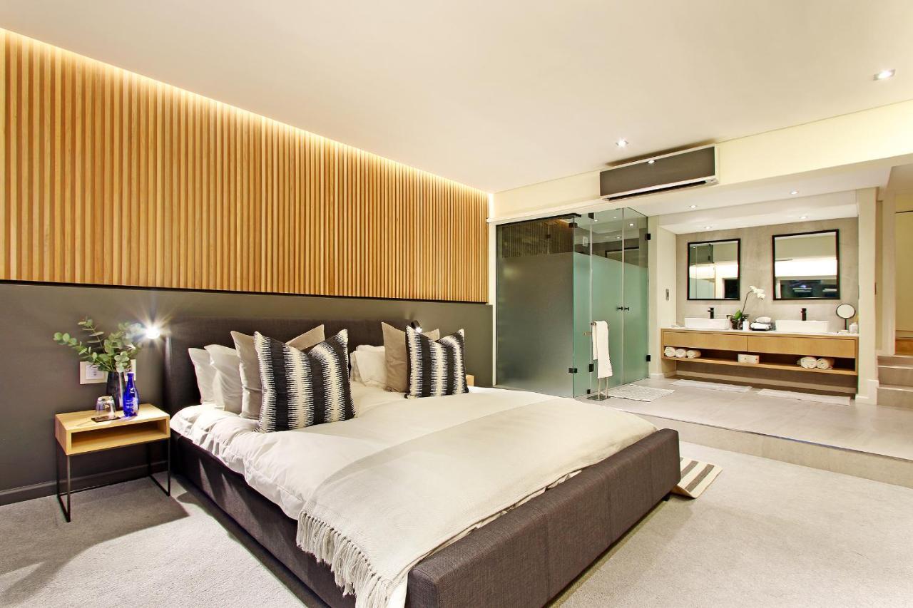 Hollywood Mansion & Camps Bay * Cape Town