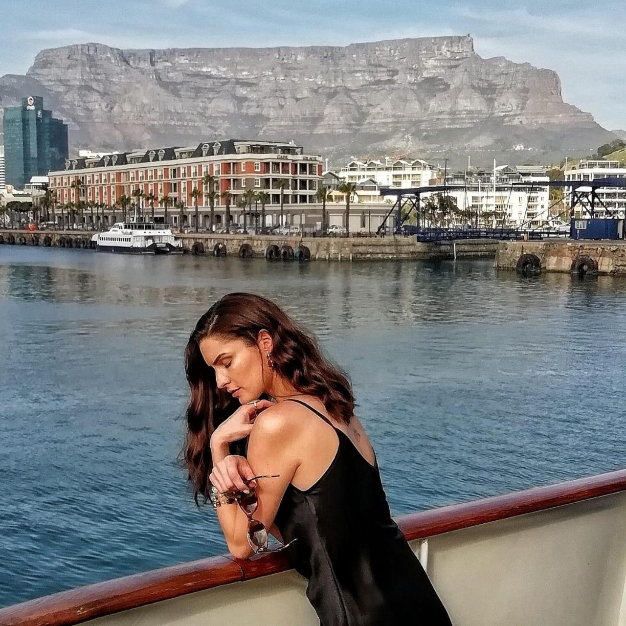Jackie O Classic Luxury Yacht & Boutique Botel Cape Town