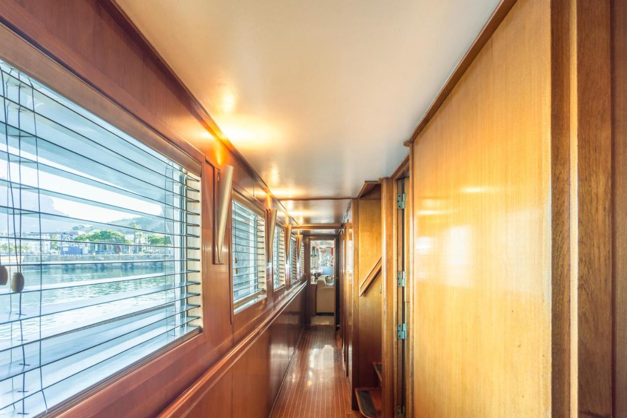 Jackie O Classic Luxury Yacht & Boutique Cape Town