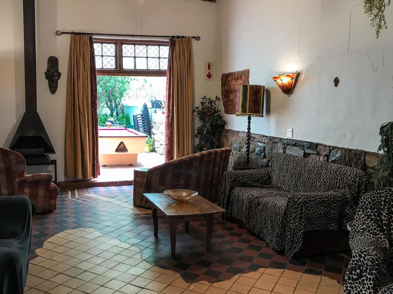 Oak Backpackers Cape Town