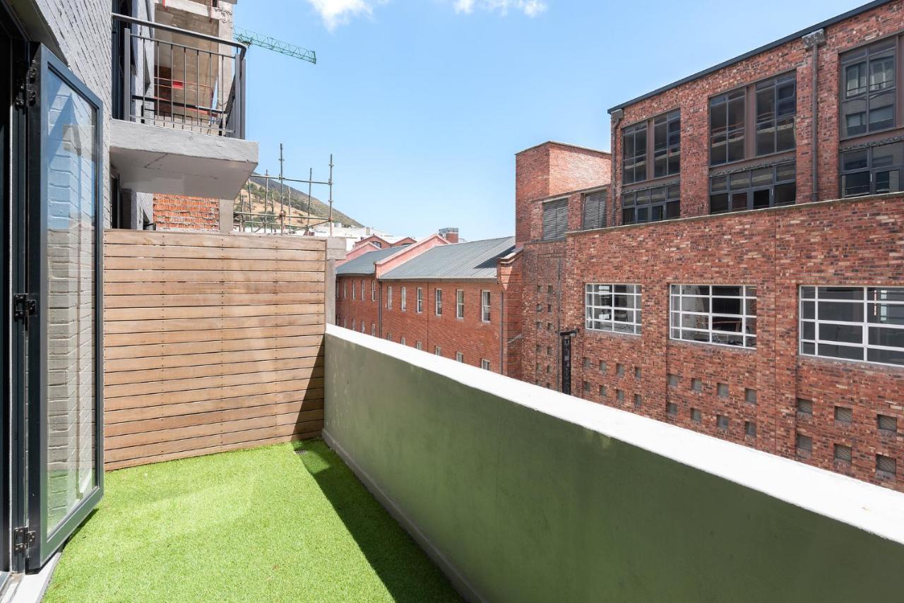Greenwich Square Luxury Apartment