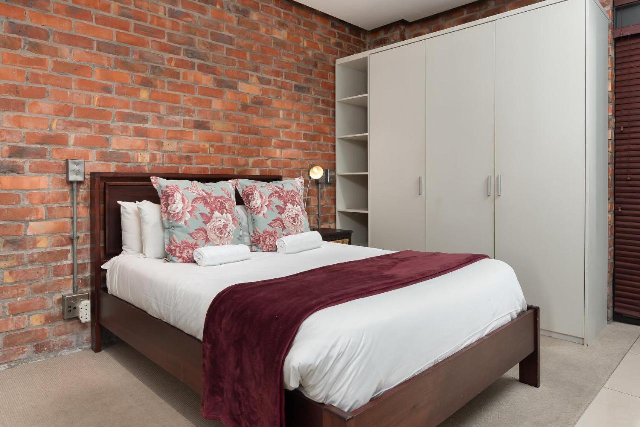 Metropolis Luxury * Cape Town