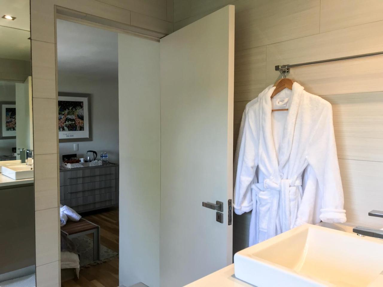 Bed & Breakfast Maison Normandie Cape Town