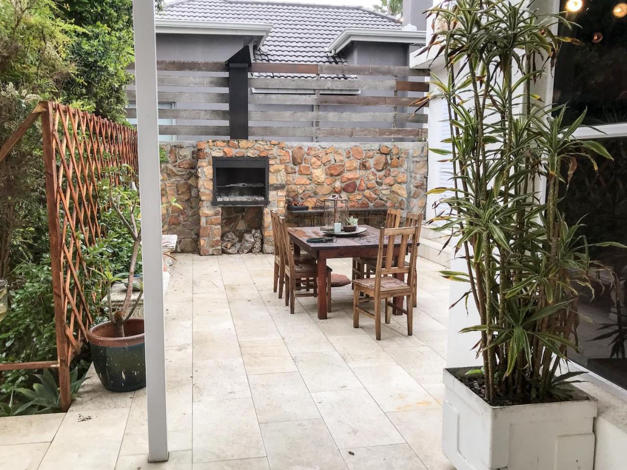 Maison Normandie Bed & Breakfast 4*