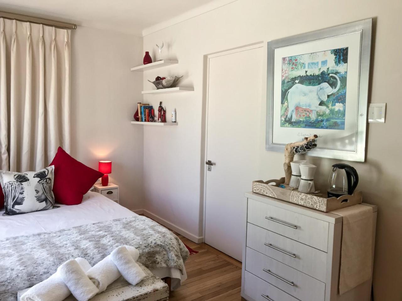 Bed & Breakfast Maison Normandie 4*