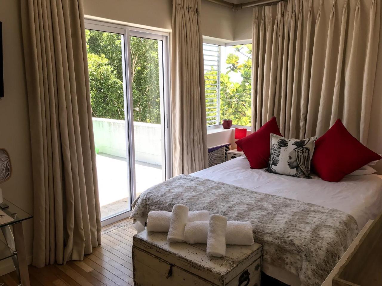 Bed & Breakfast Maison Normandie Cape Town