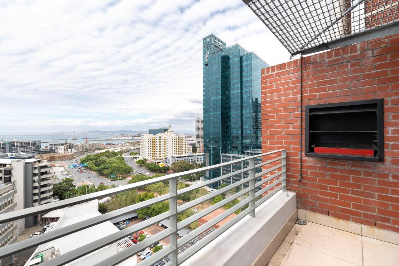 Metropolis Luxury * Cape Town