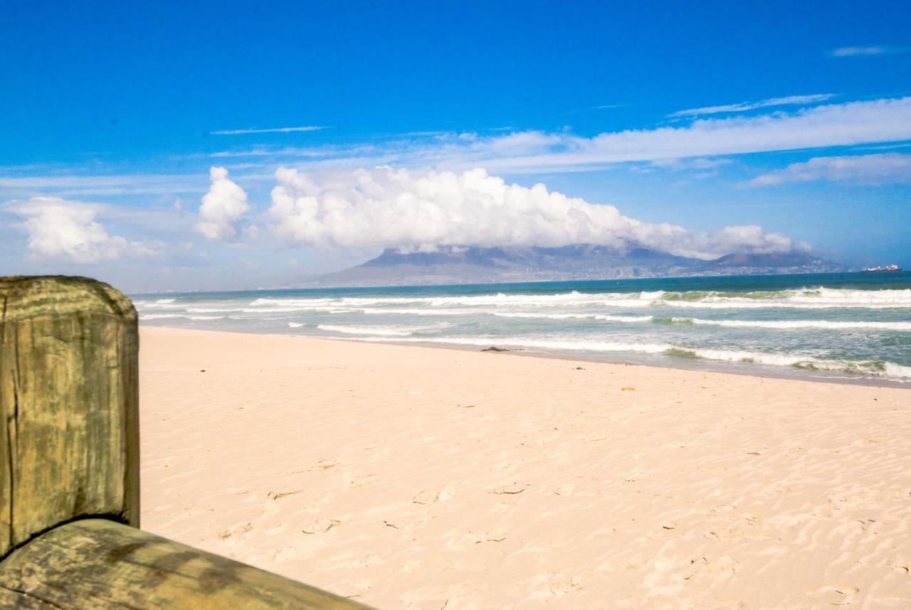 Dollar Blouberg Cape Town