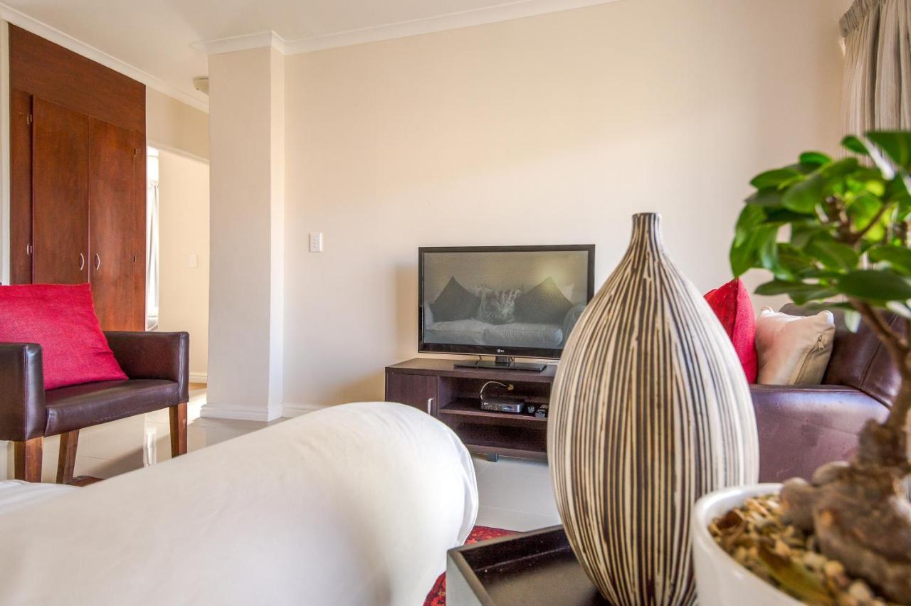 Dollar Blouberg * Cape Town