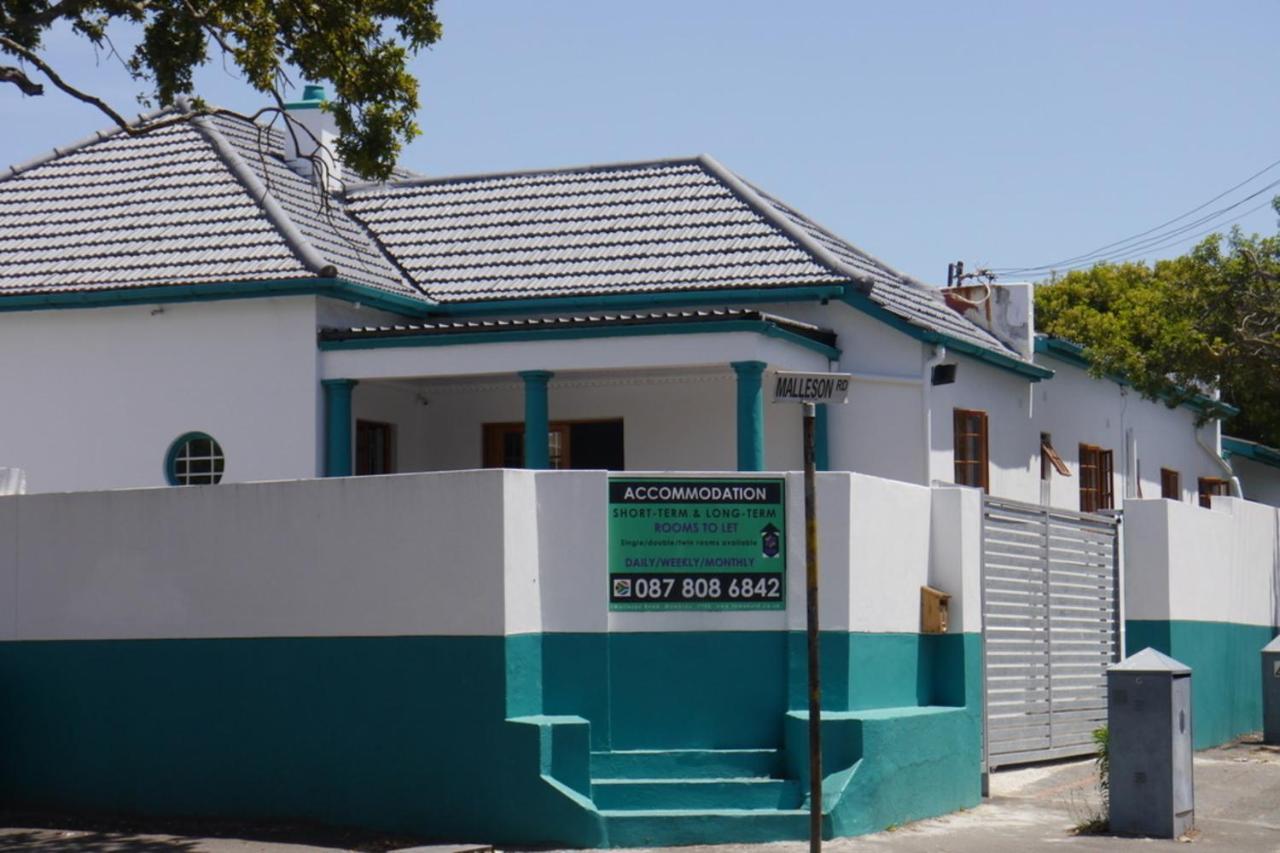 Fama Rm9 Guest house