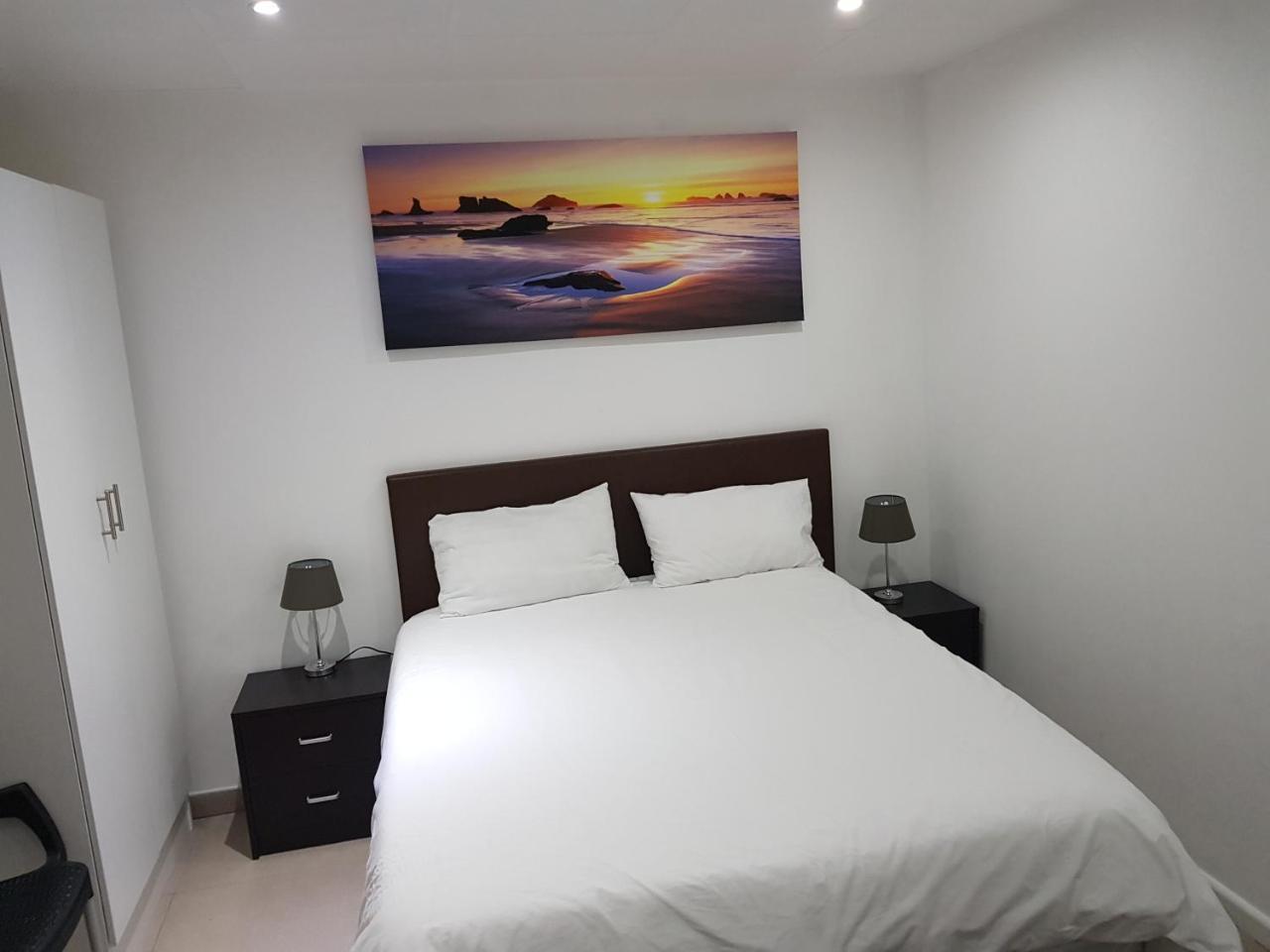 Fama Rm9 Guest house