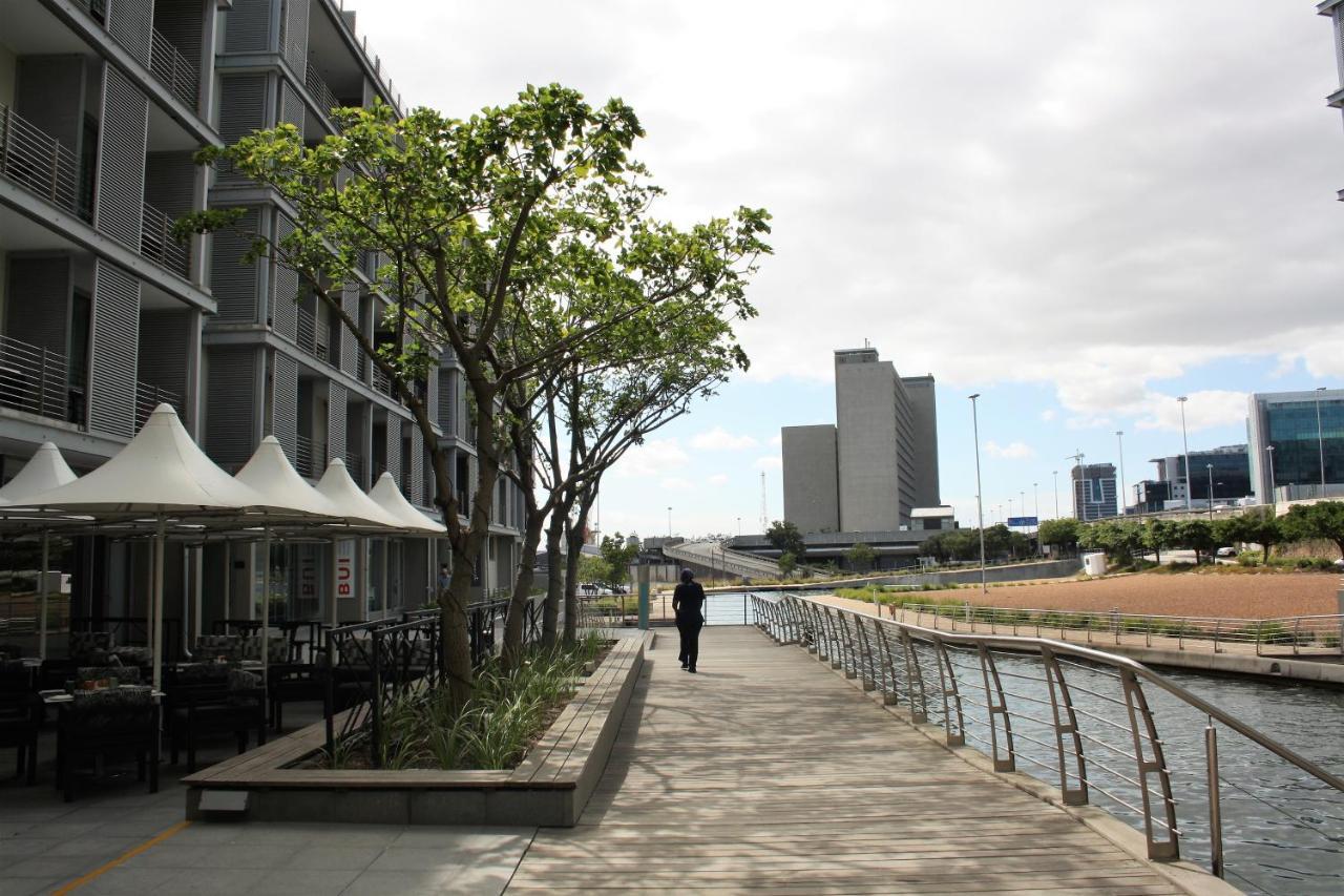 Apartment Harbour Bridge 303 Cape Town