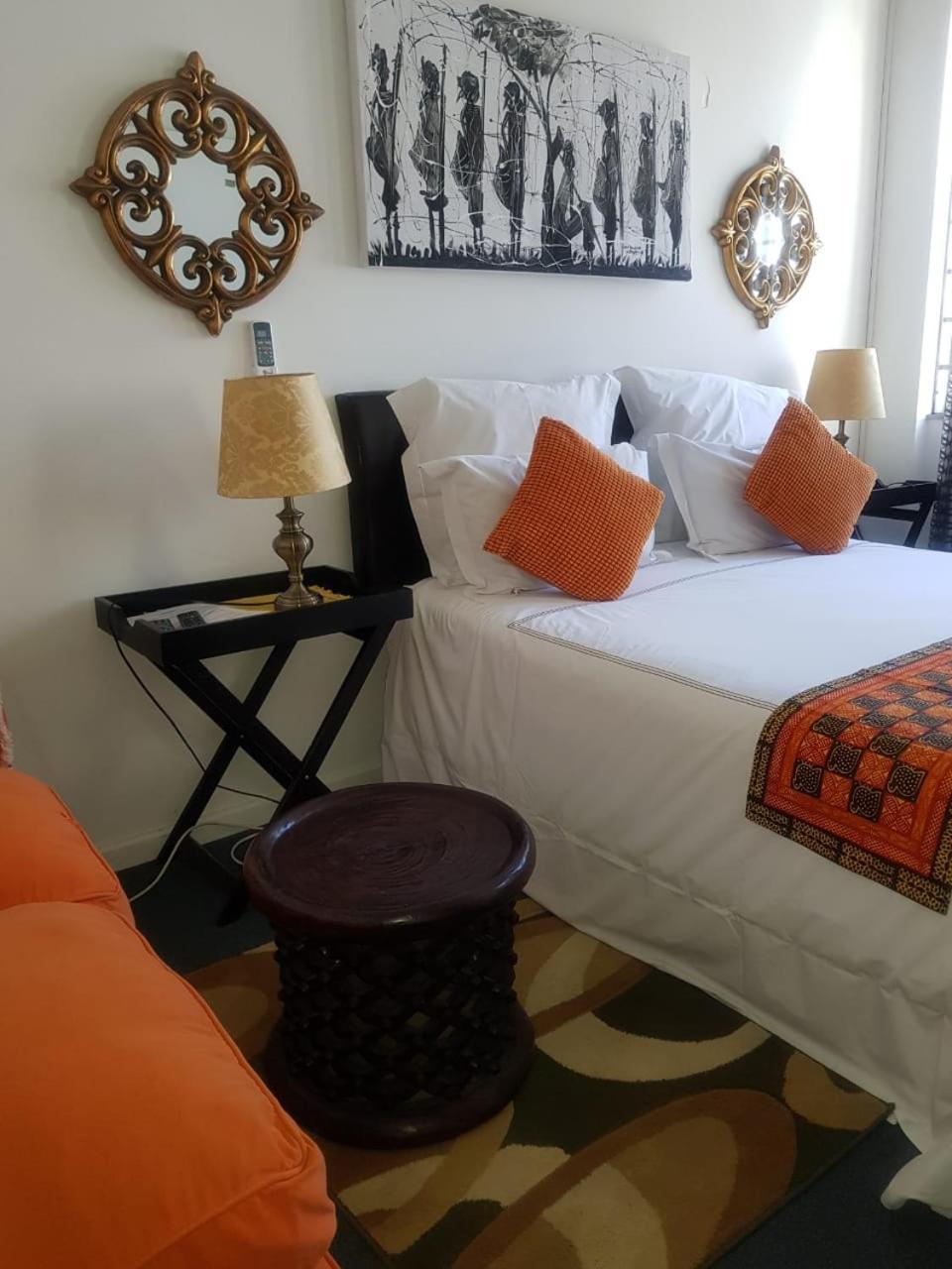 Unique Lodge Cape Town