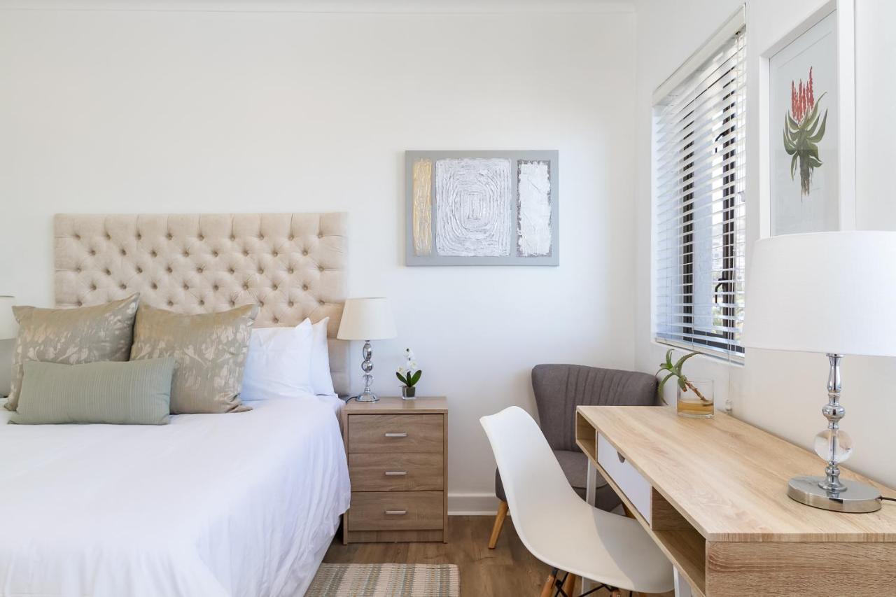 Bay Point C10 Apartment