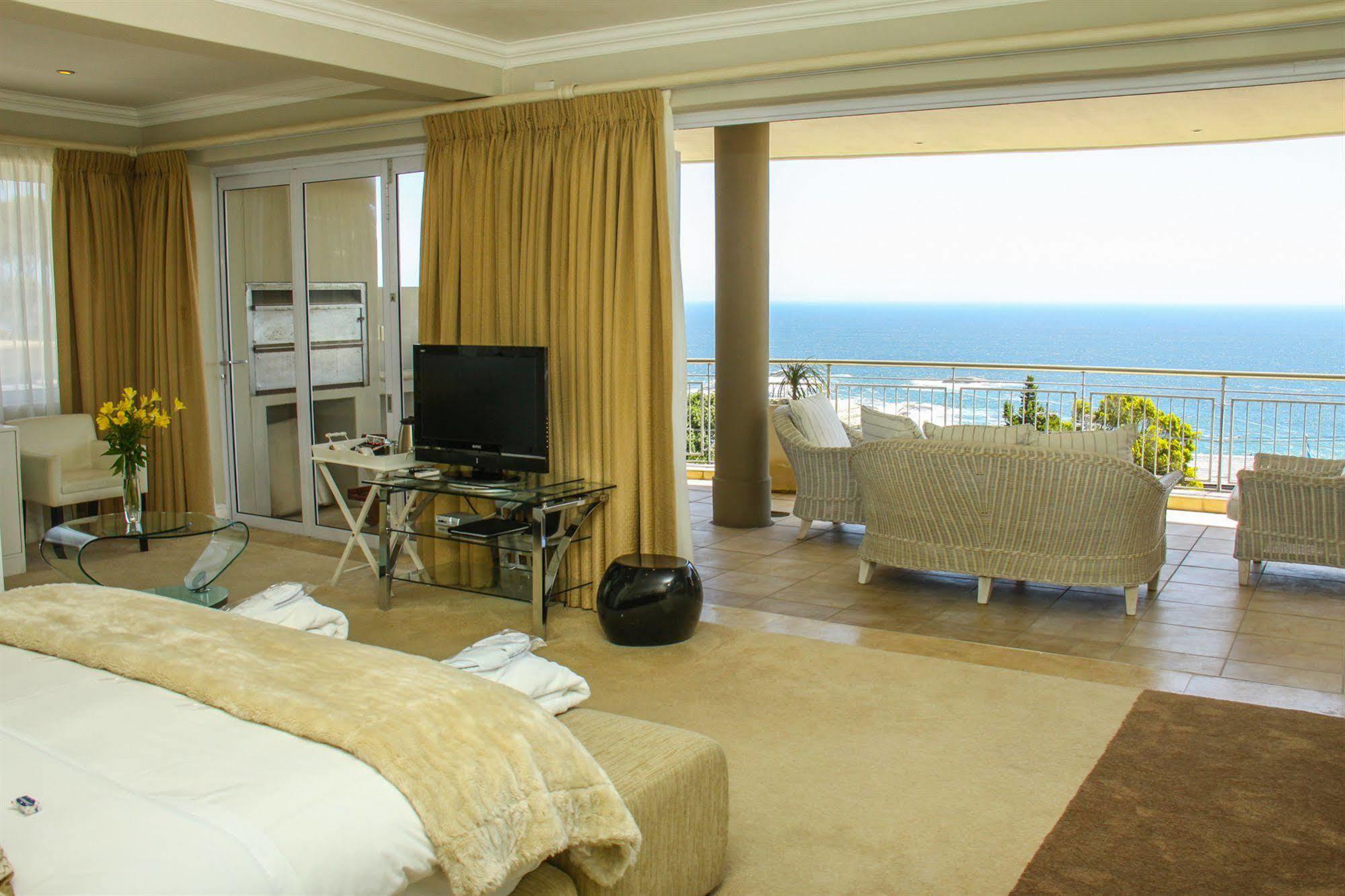3 On Camps Bay Guest house