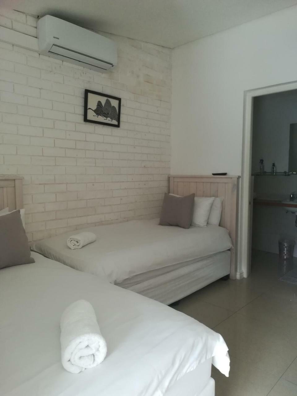 Apartment Victoria Beach Cape Town