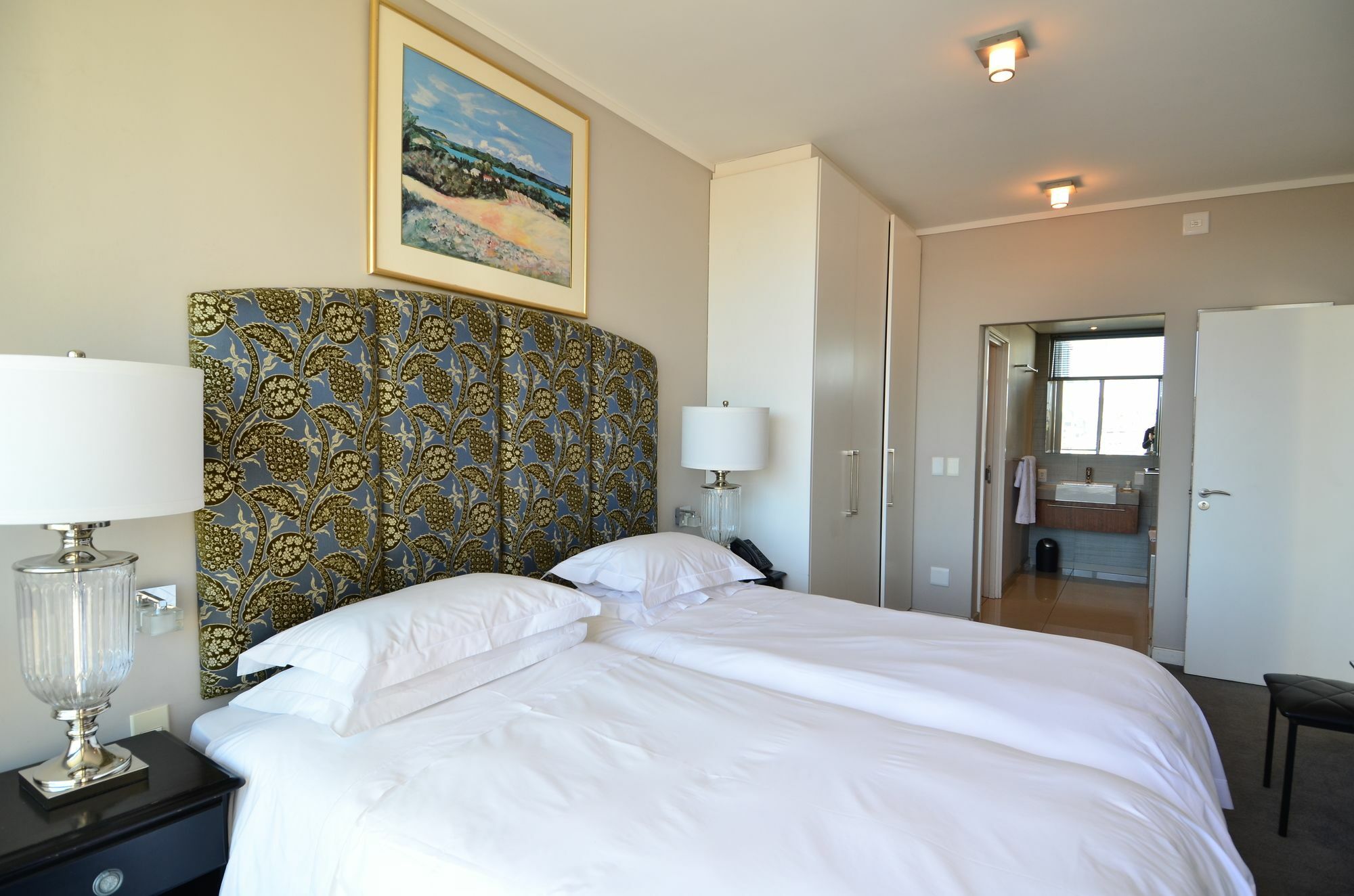 Apartment 214 Harbour Bridge *