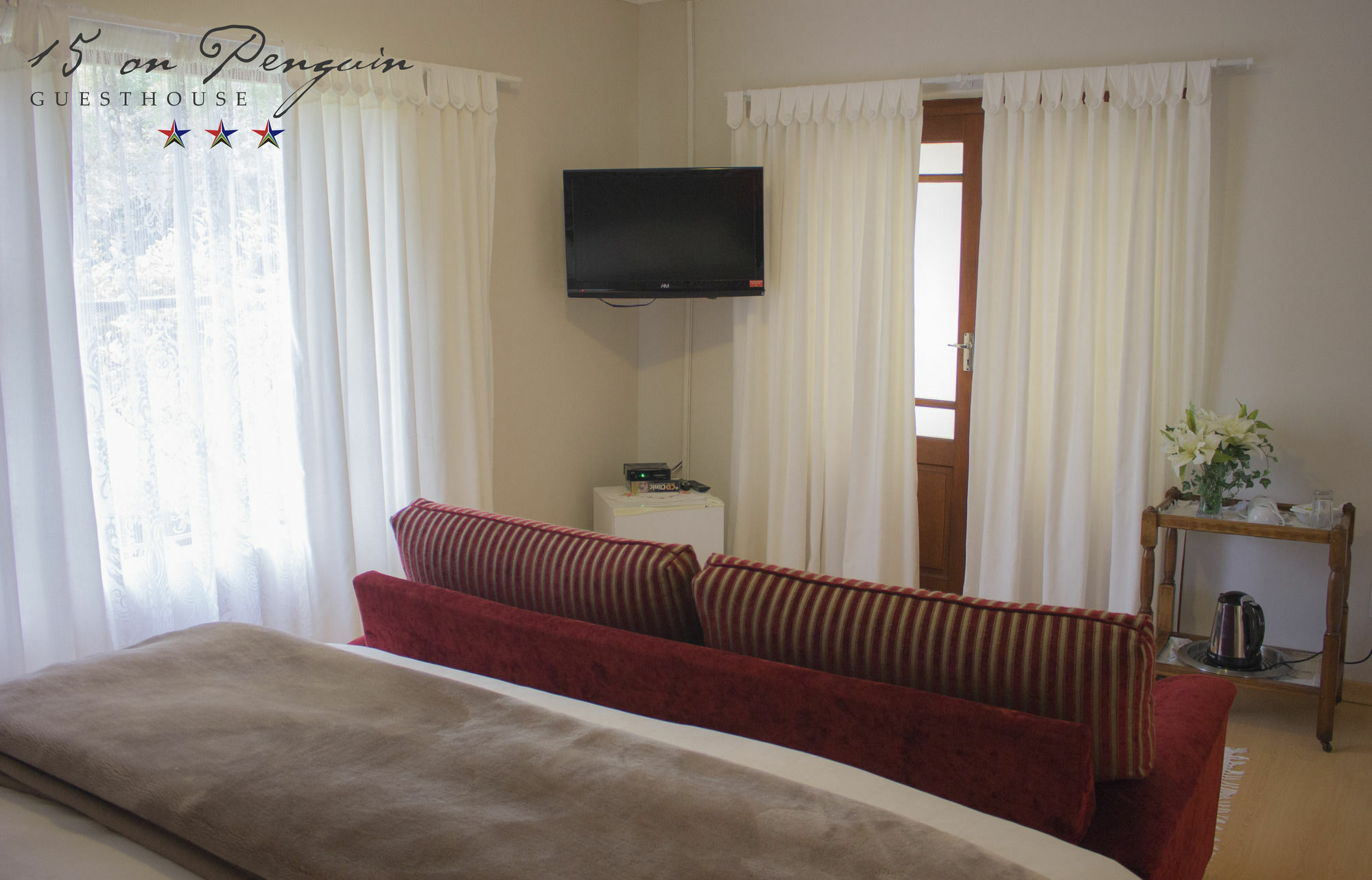 15 On Penguin Guest house