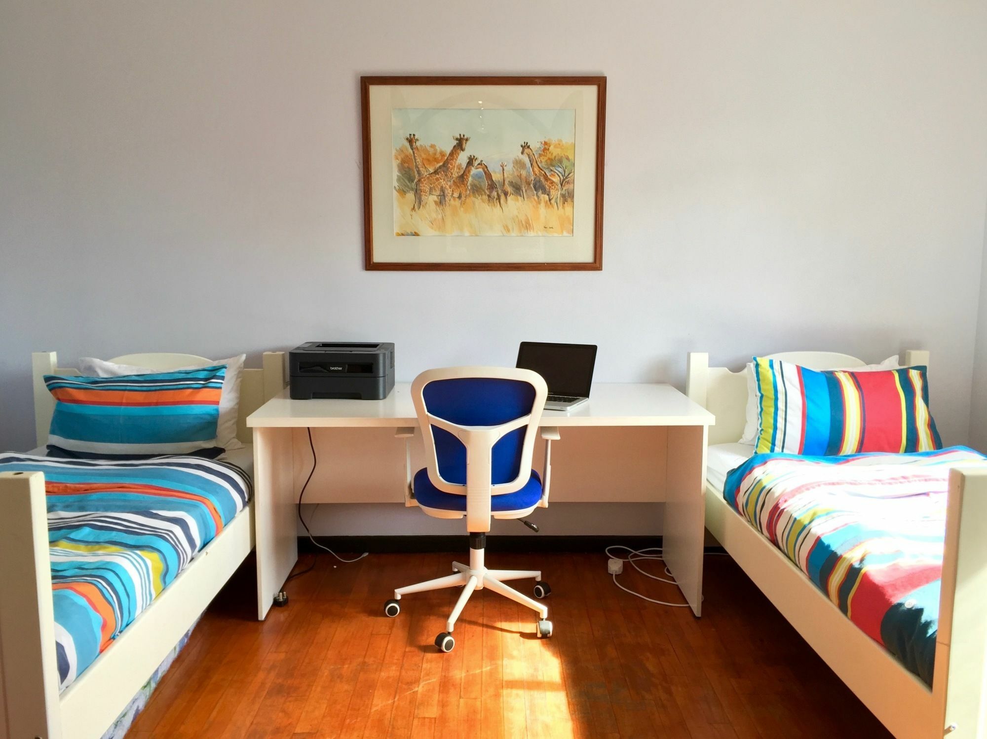 Urban Oasis At Windburg Suites *