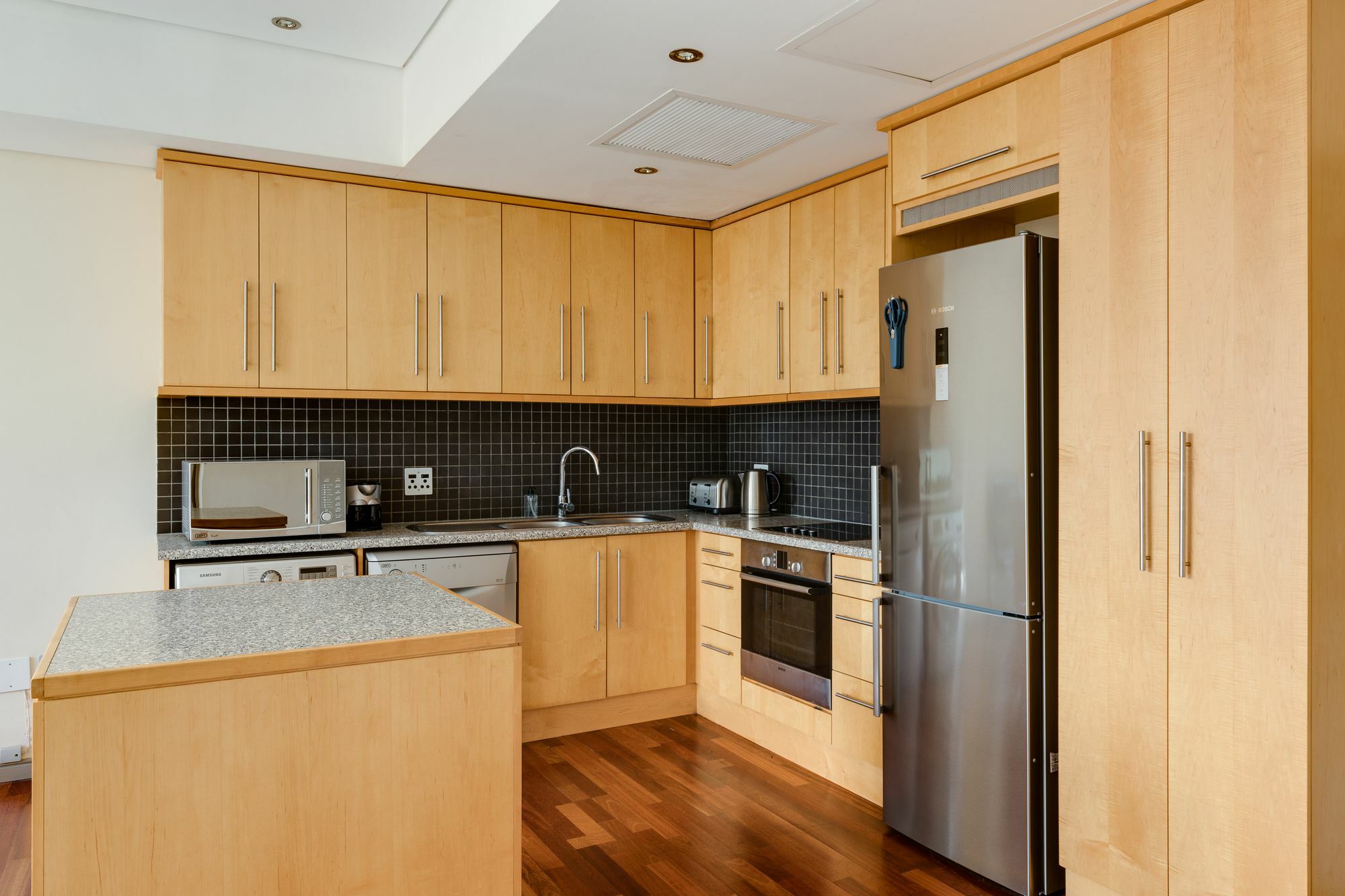 506 Cartwright * Cape Town