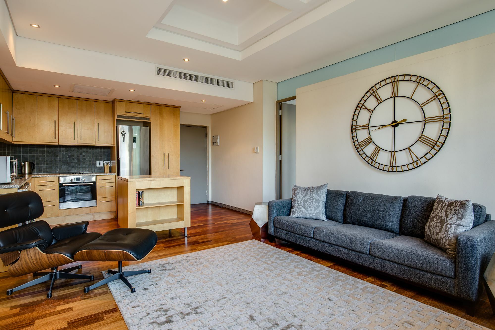 506 Cartwright Apartment *