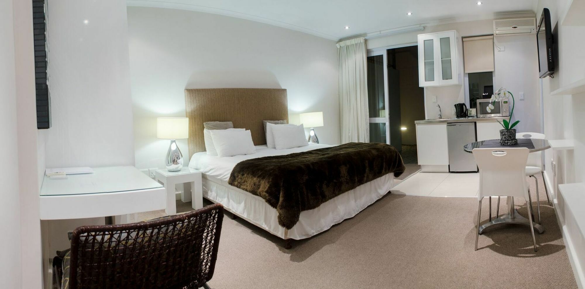 Oxford House Apartment *
