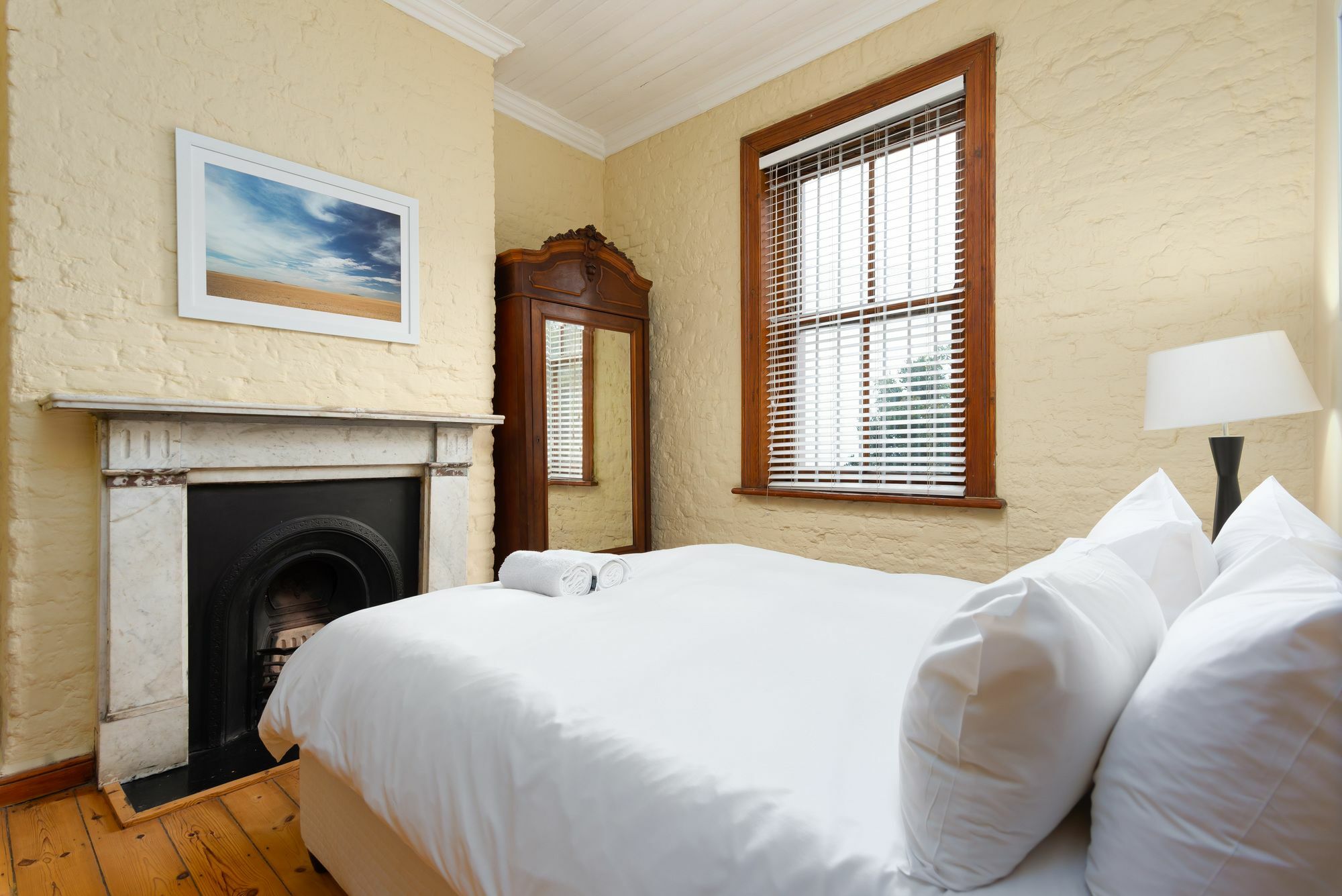 Apartment Gordon St 18