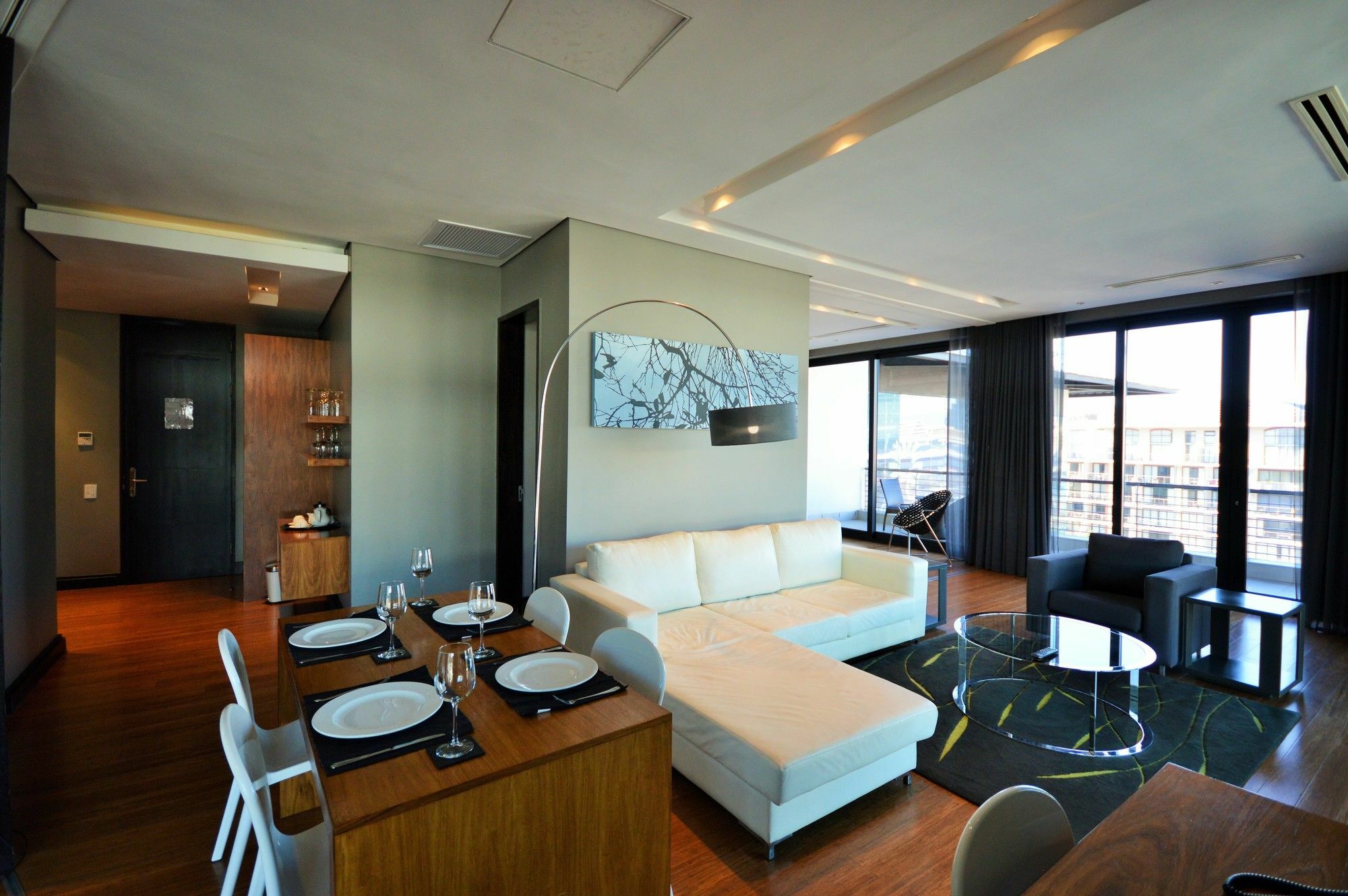 Cape Quarter Living *
