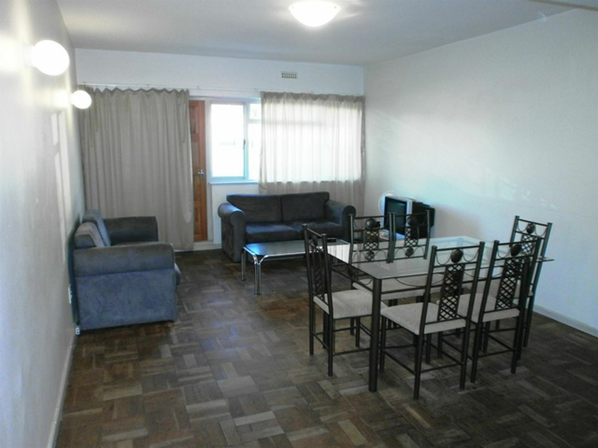 Vicmor Court 35 - Cape Town