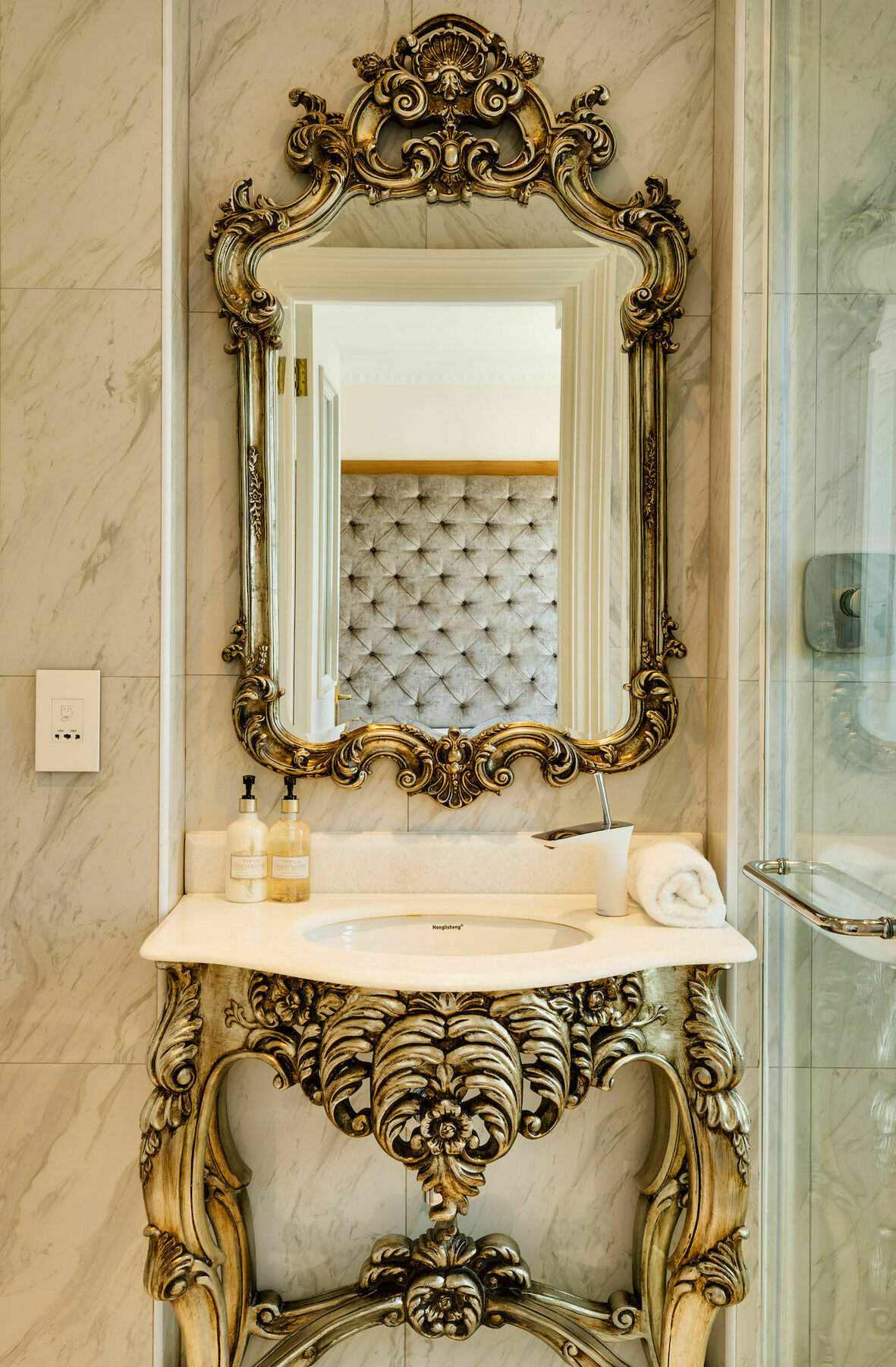 Versailles Luxury And Apartment Cape Town